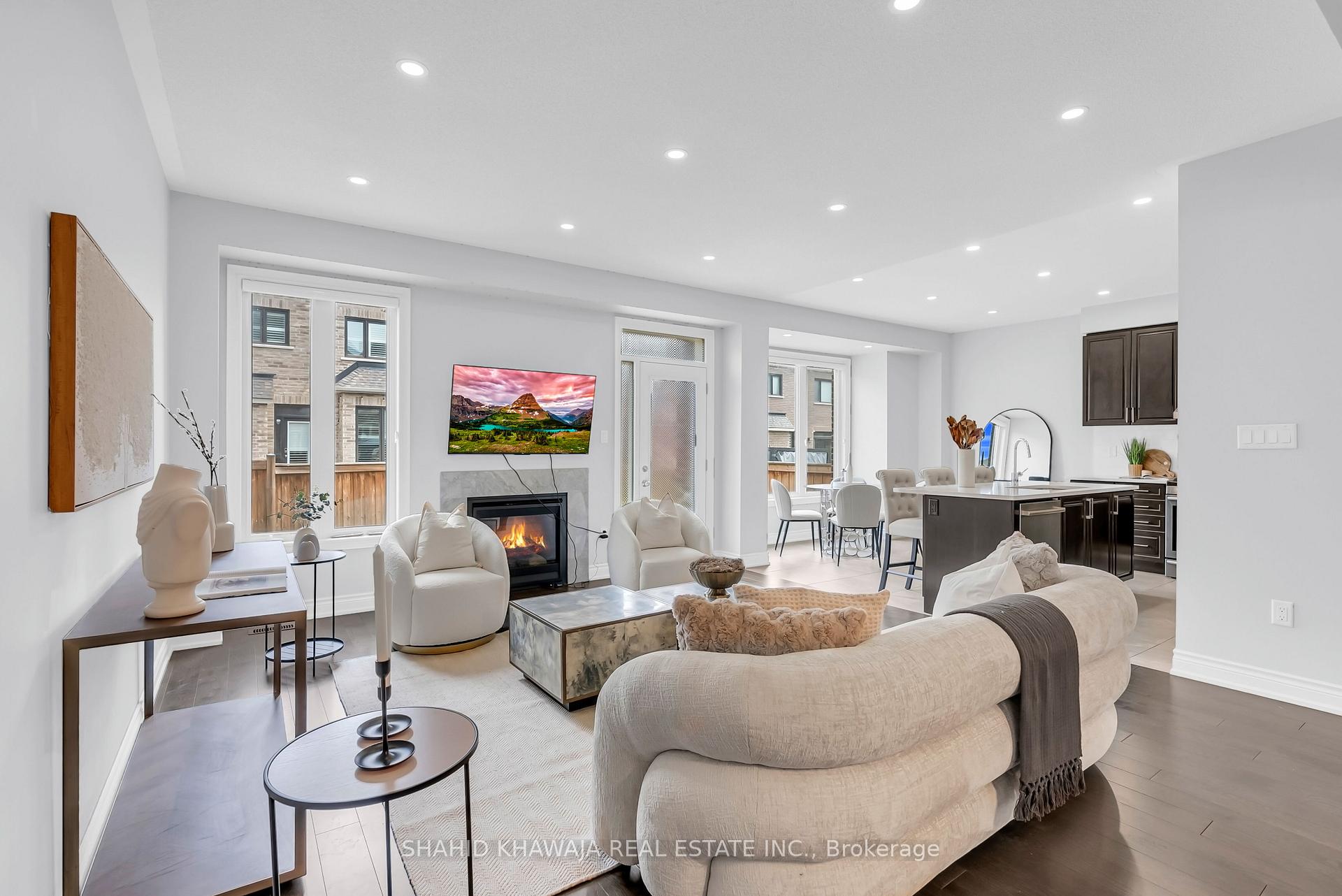 1221 Raspberry Terrace