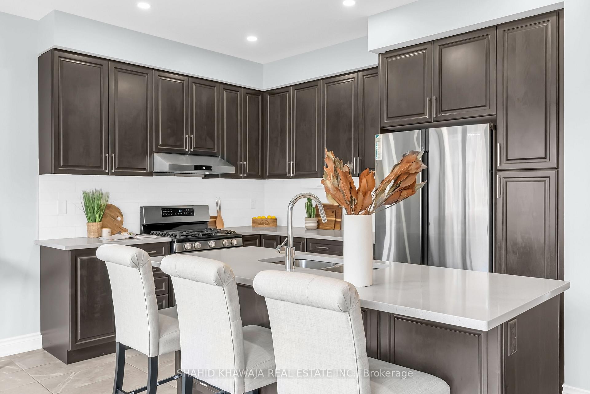 1221 Raspberry Terrace