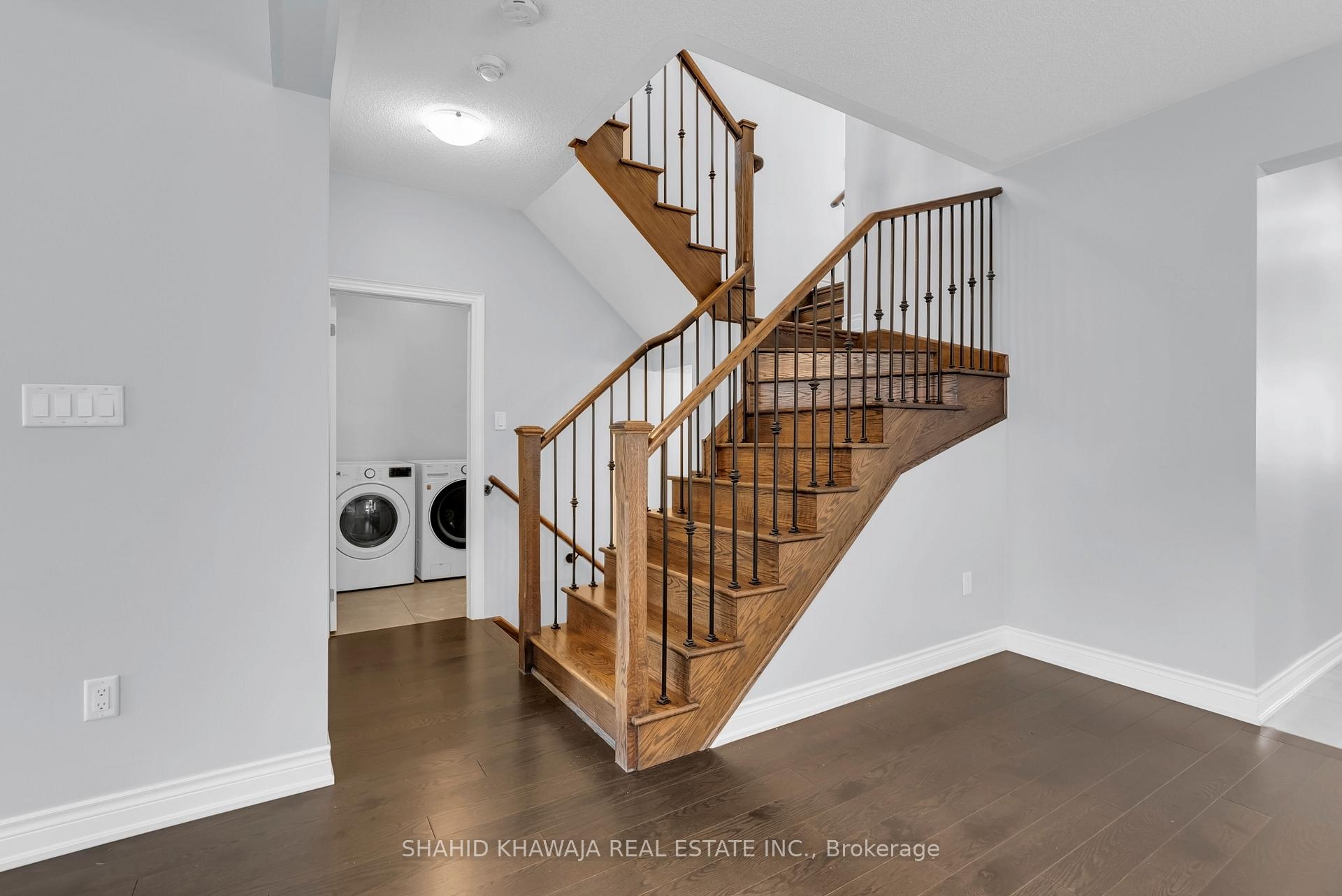 1221 Raspberry Terrace