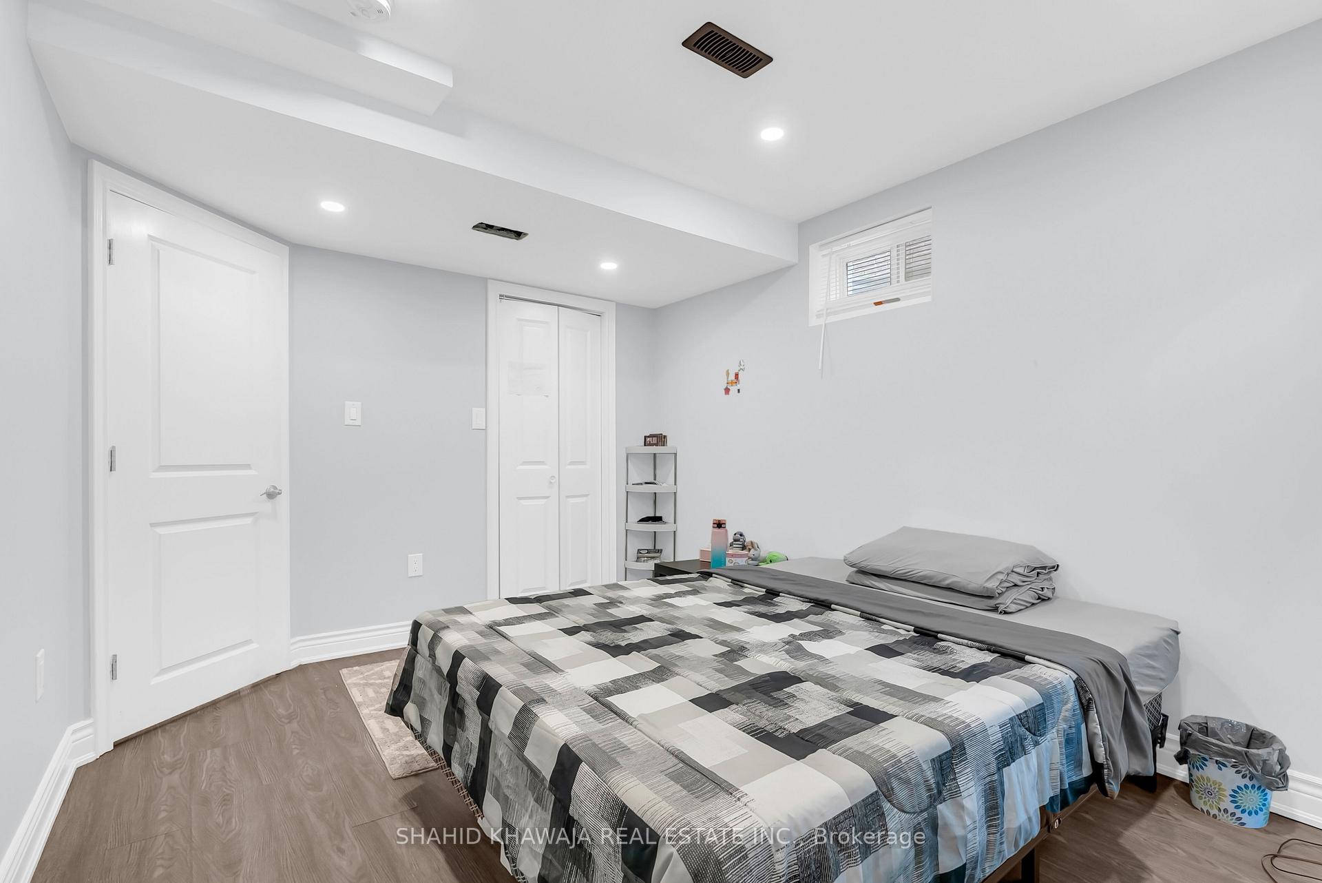 1221 Raspberry Terrace