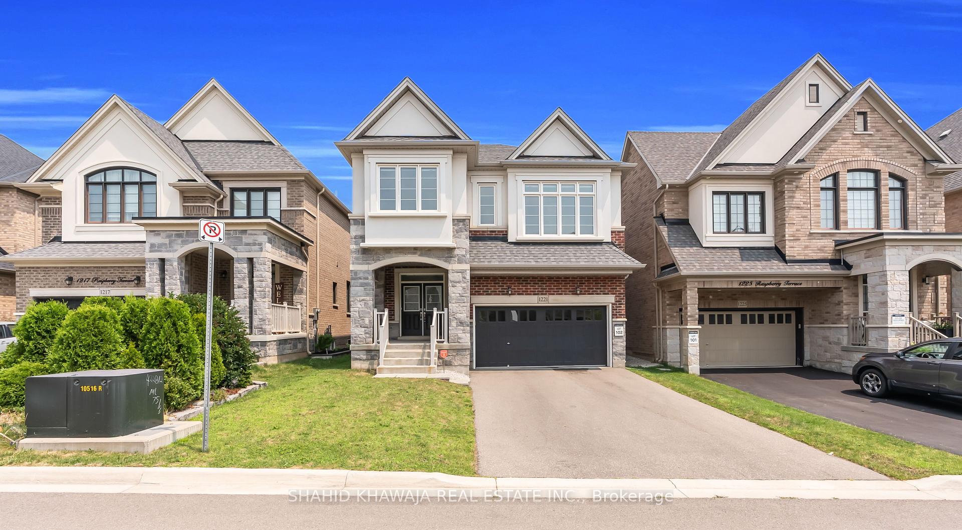 1221 Raspberry Terrace