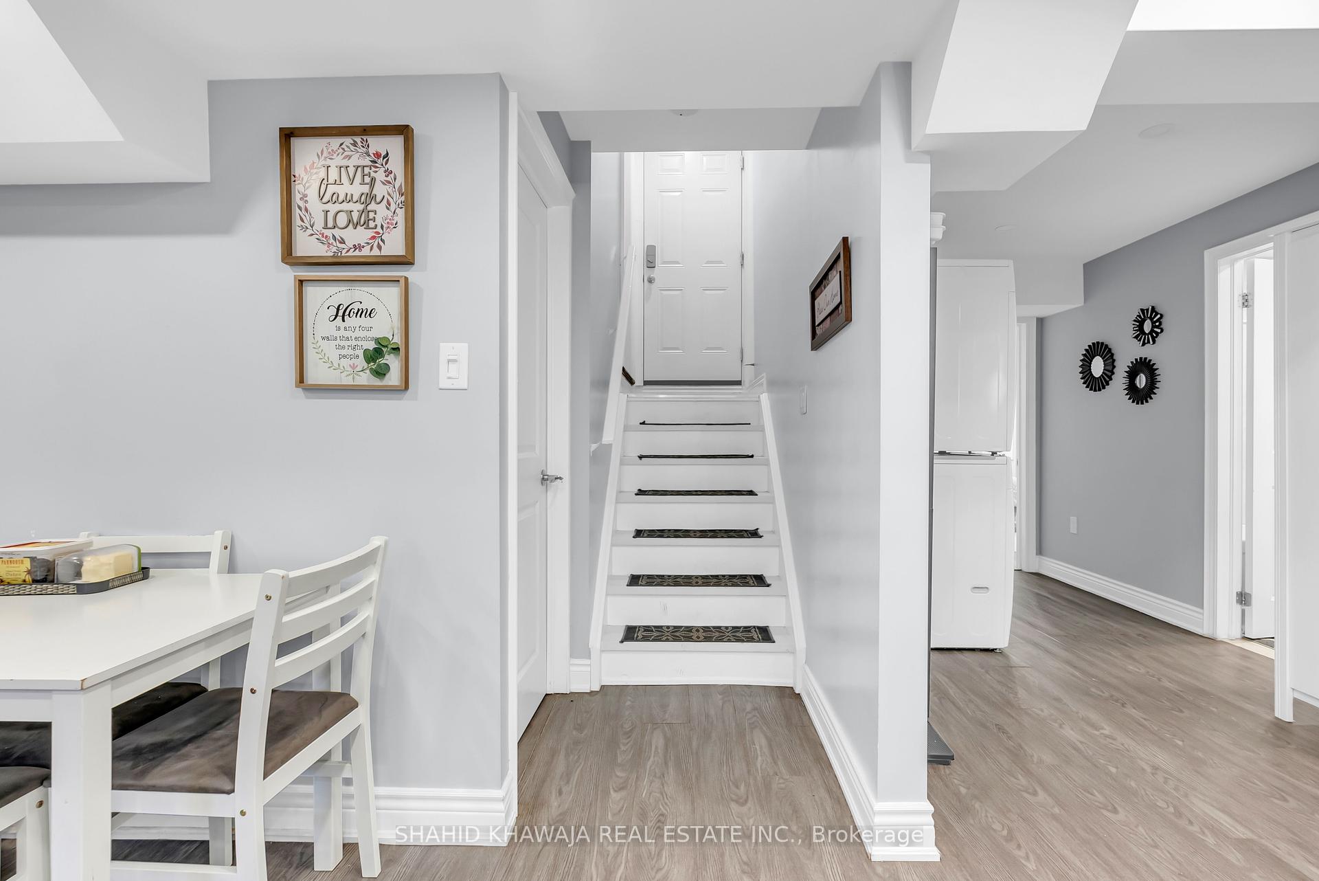 1221 Raspberry Terrace