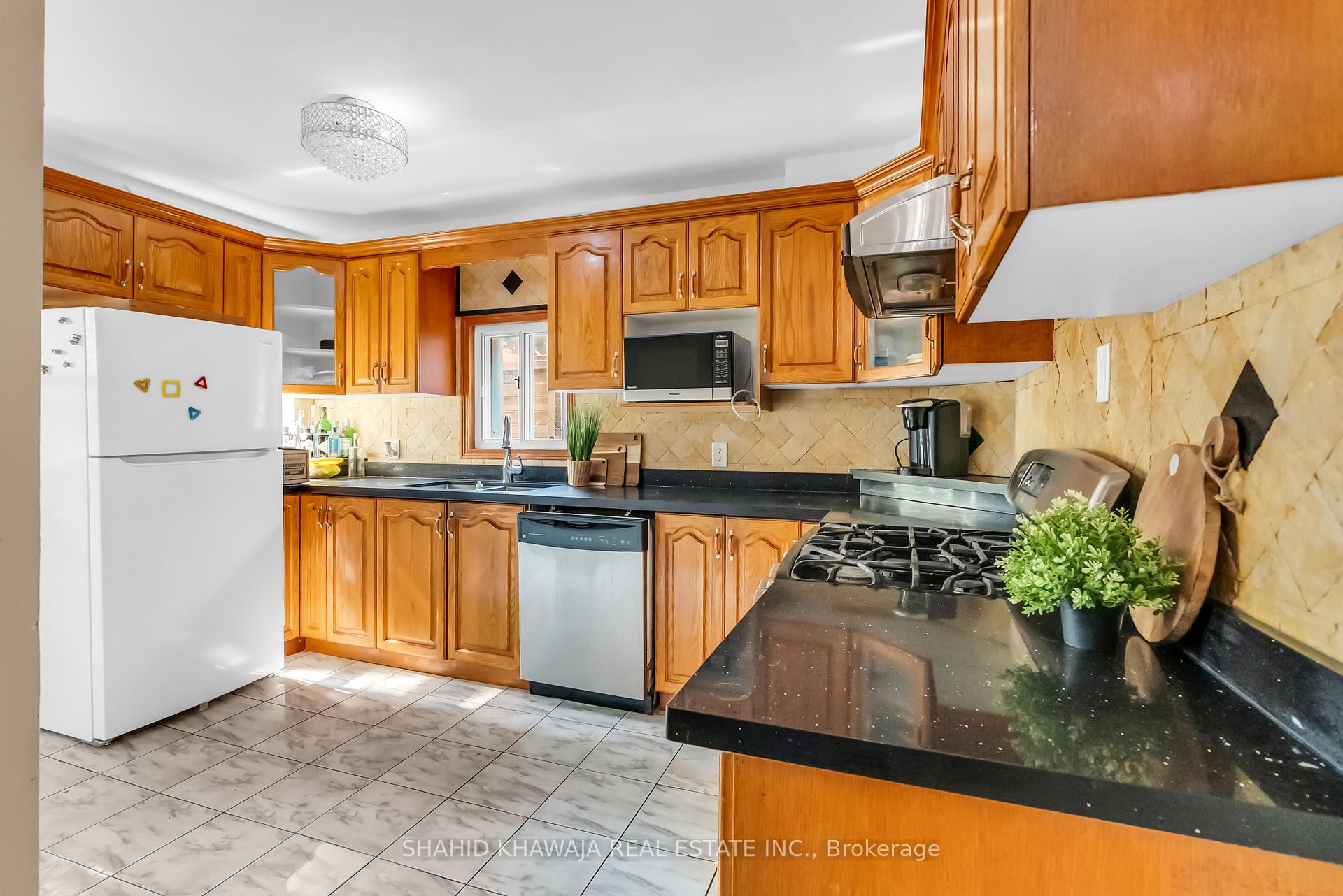 58 Pauline Avenue, Toronto W02