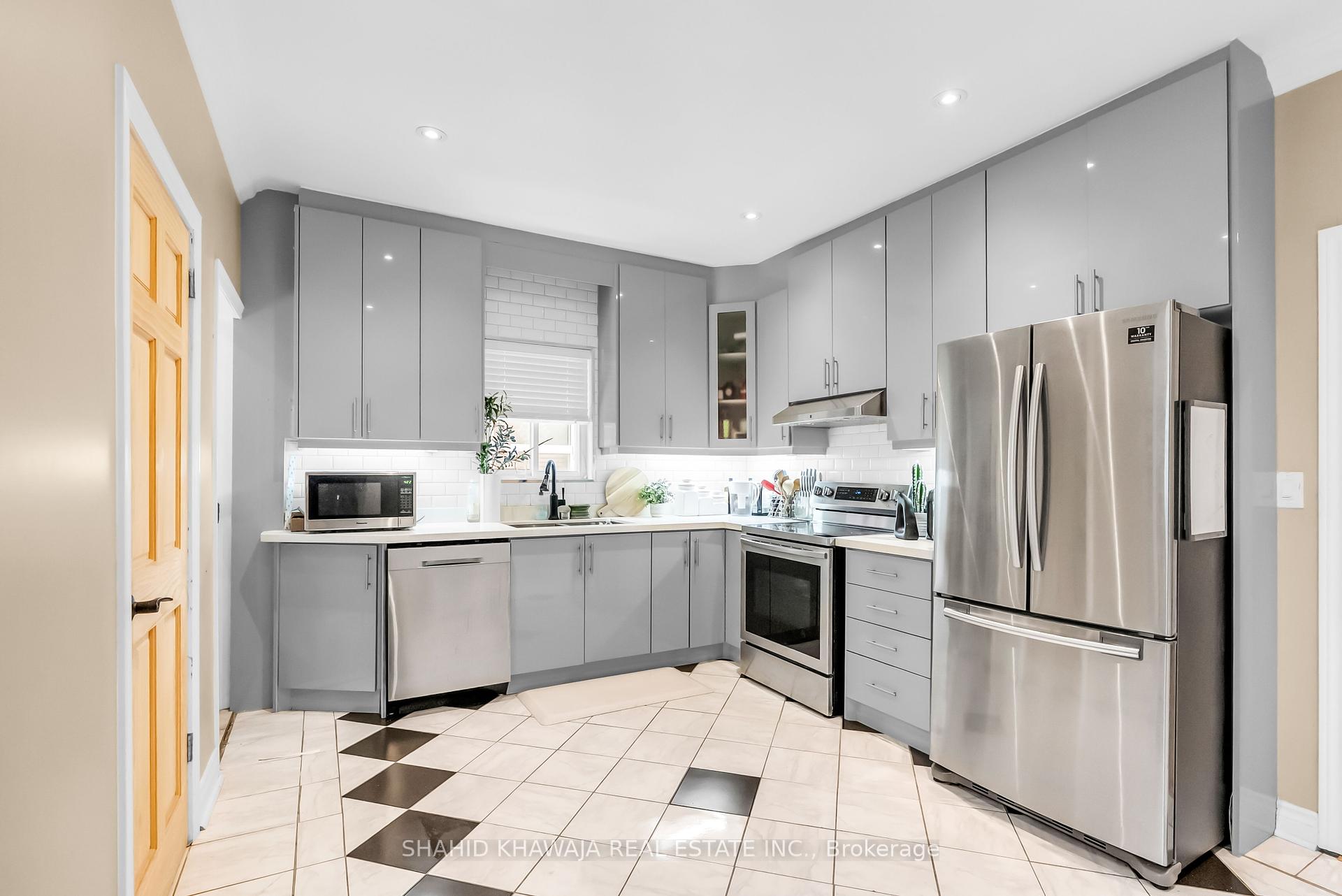 58 Pauline Avenue, Toronto W02