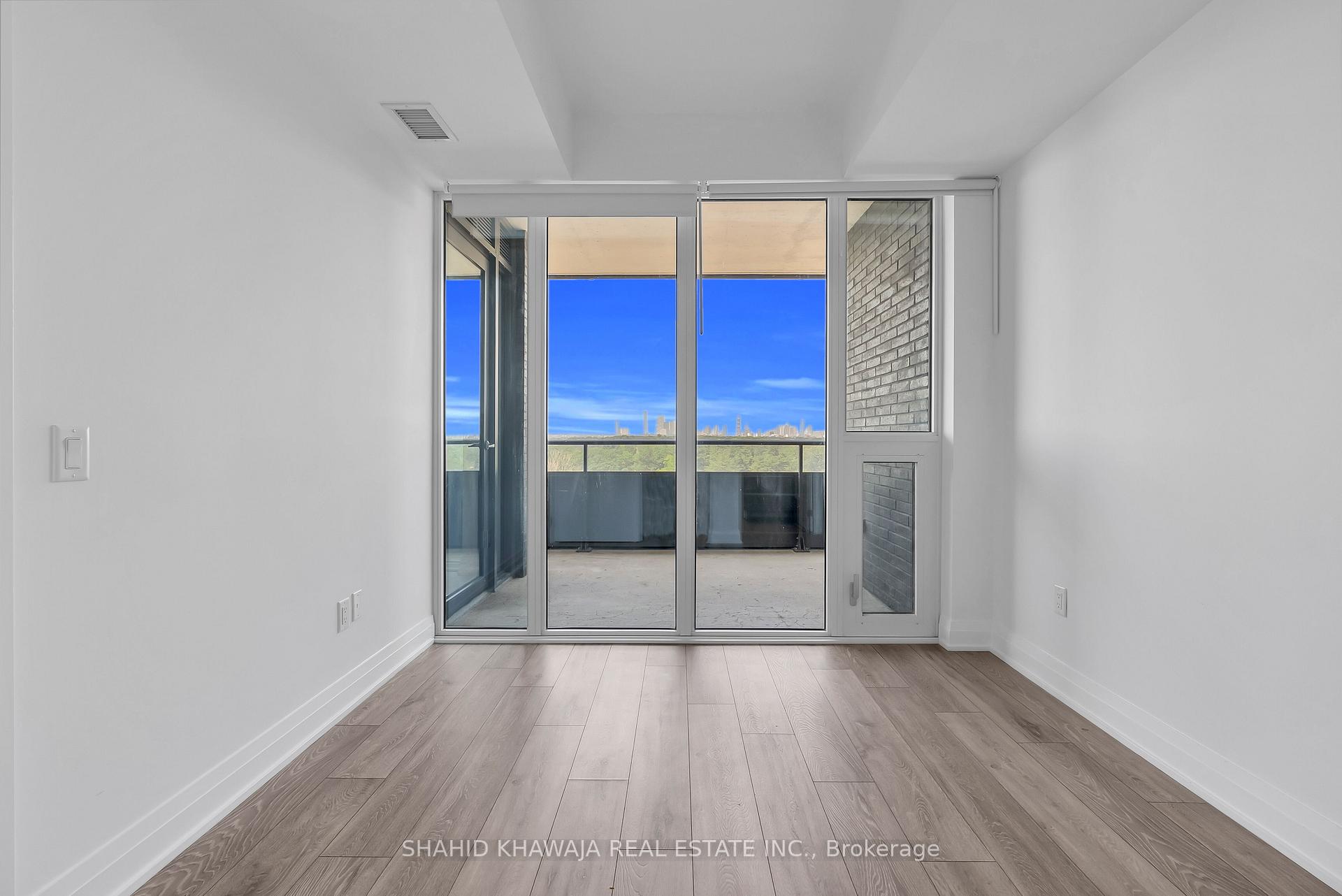 21 Park Street E 1508