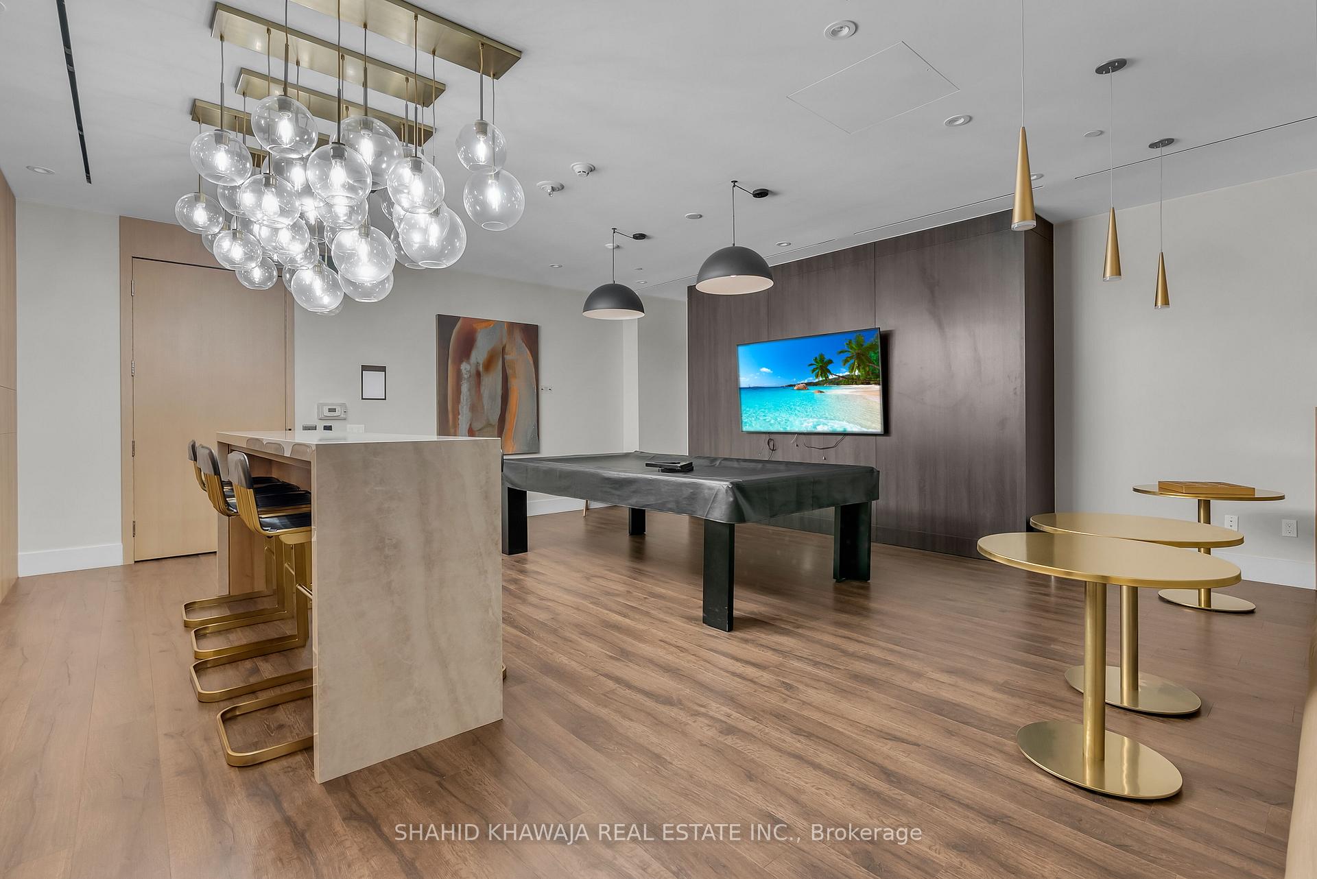 21 Park Street E 1508
