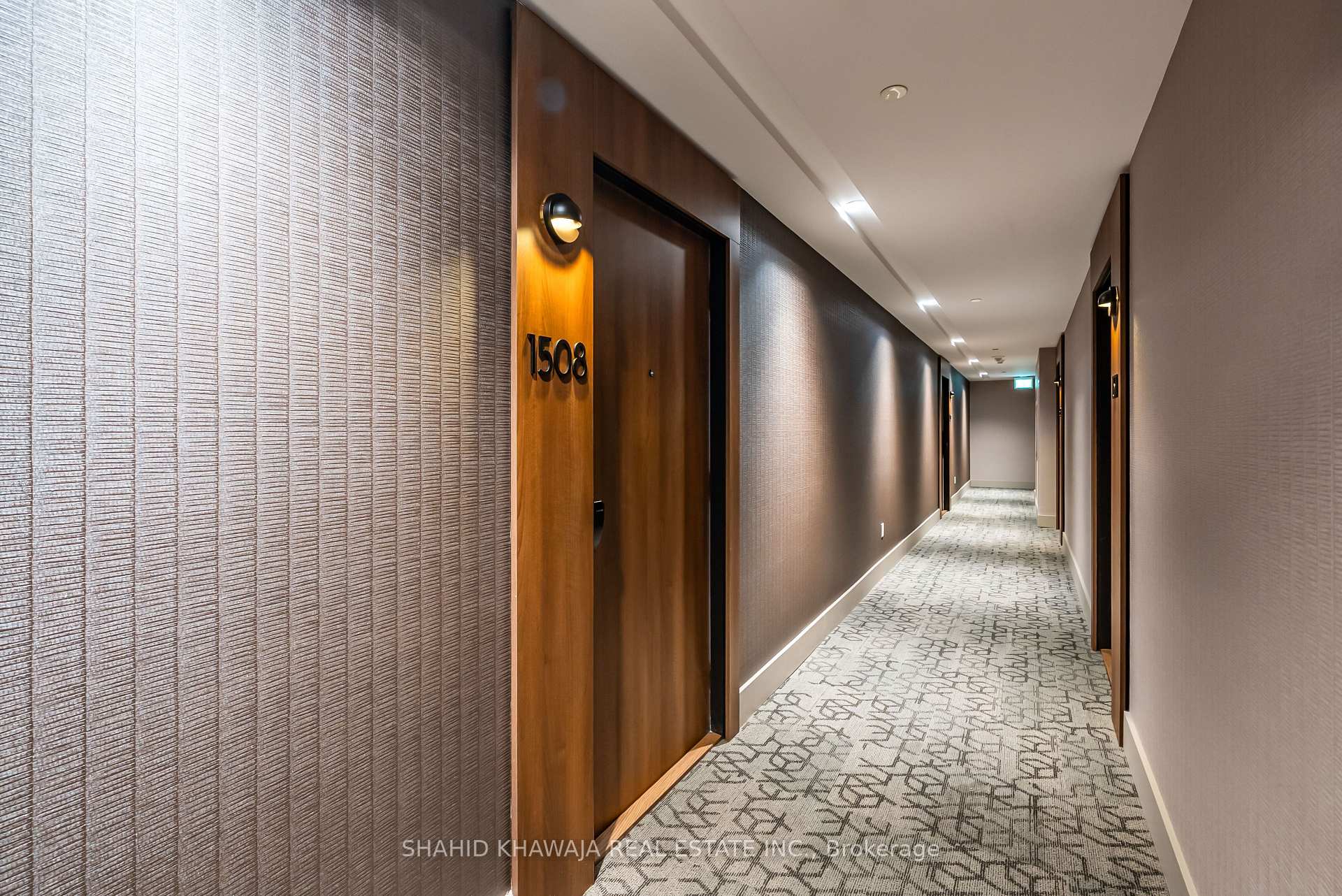 21 Park Street E 1508