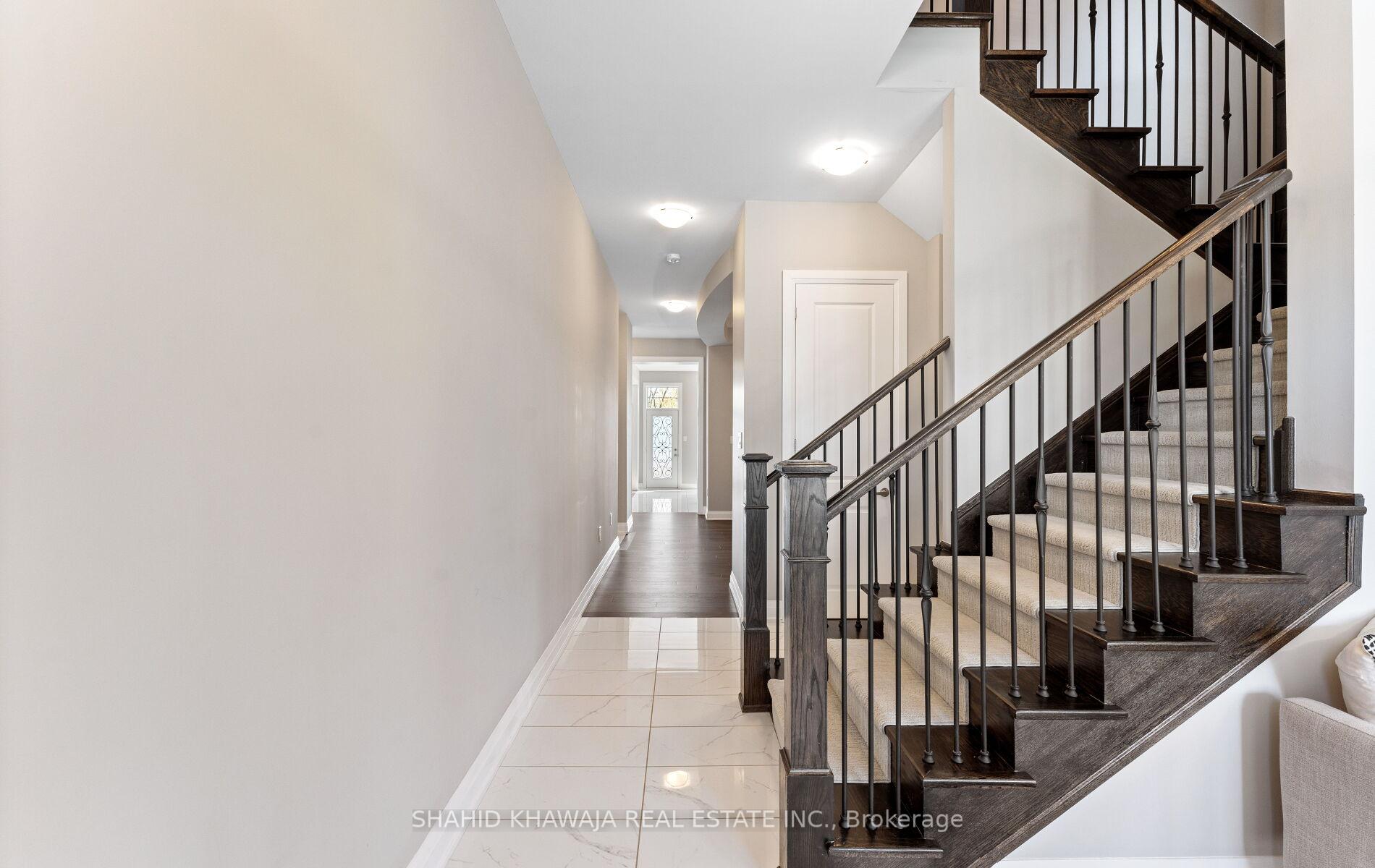 1355 Basswood Crescent