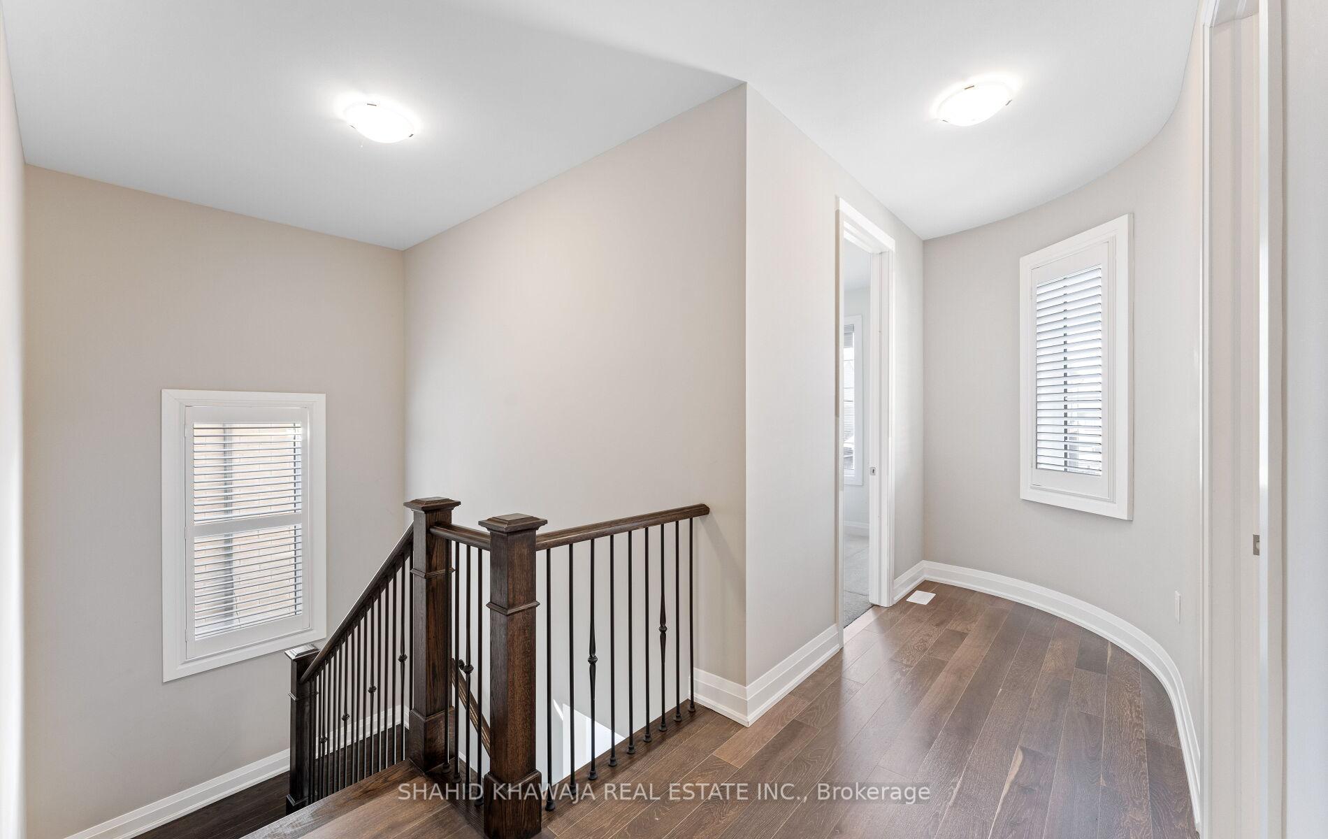 1355 Basswood Crescent