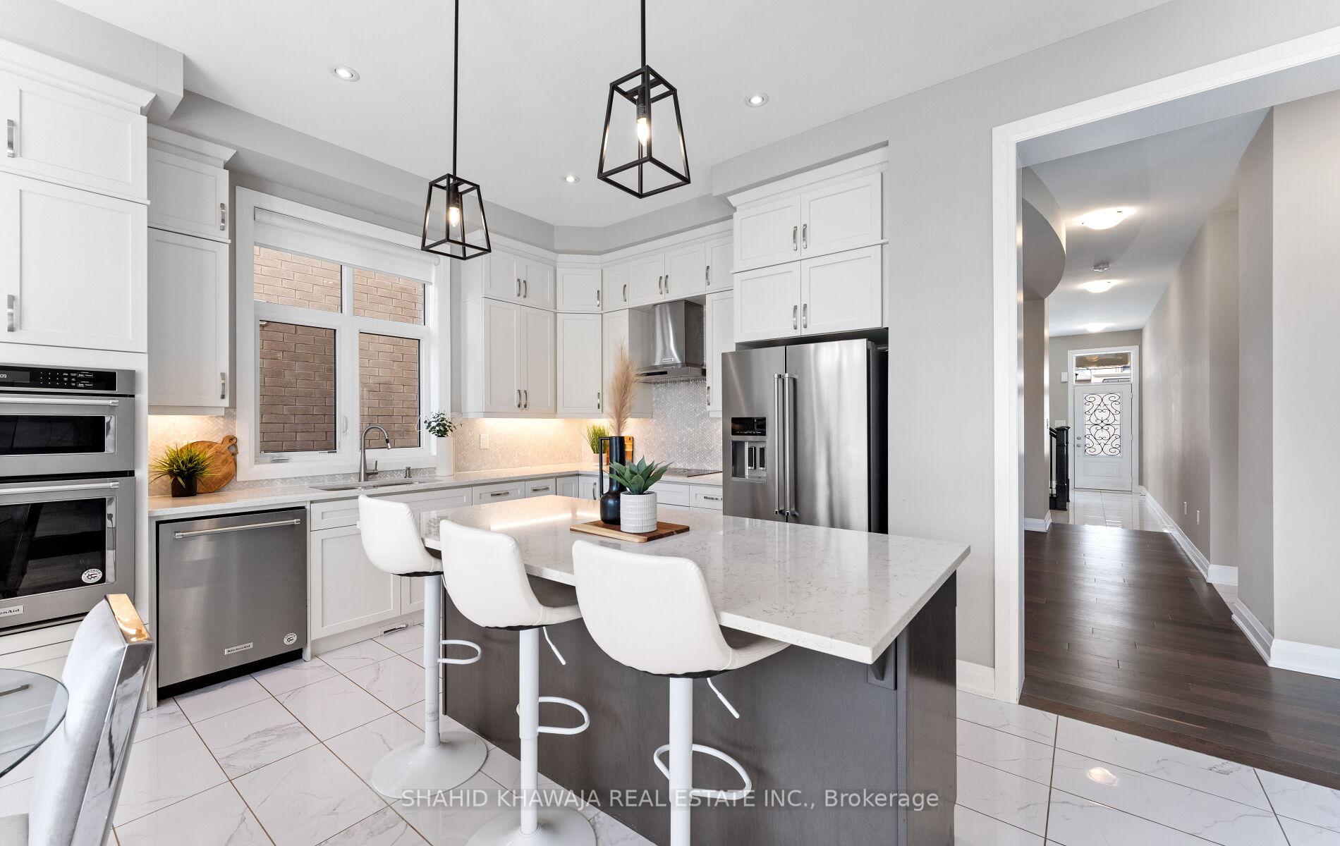 1355 Basswood Crescent