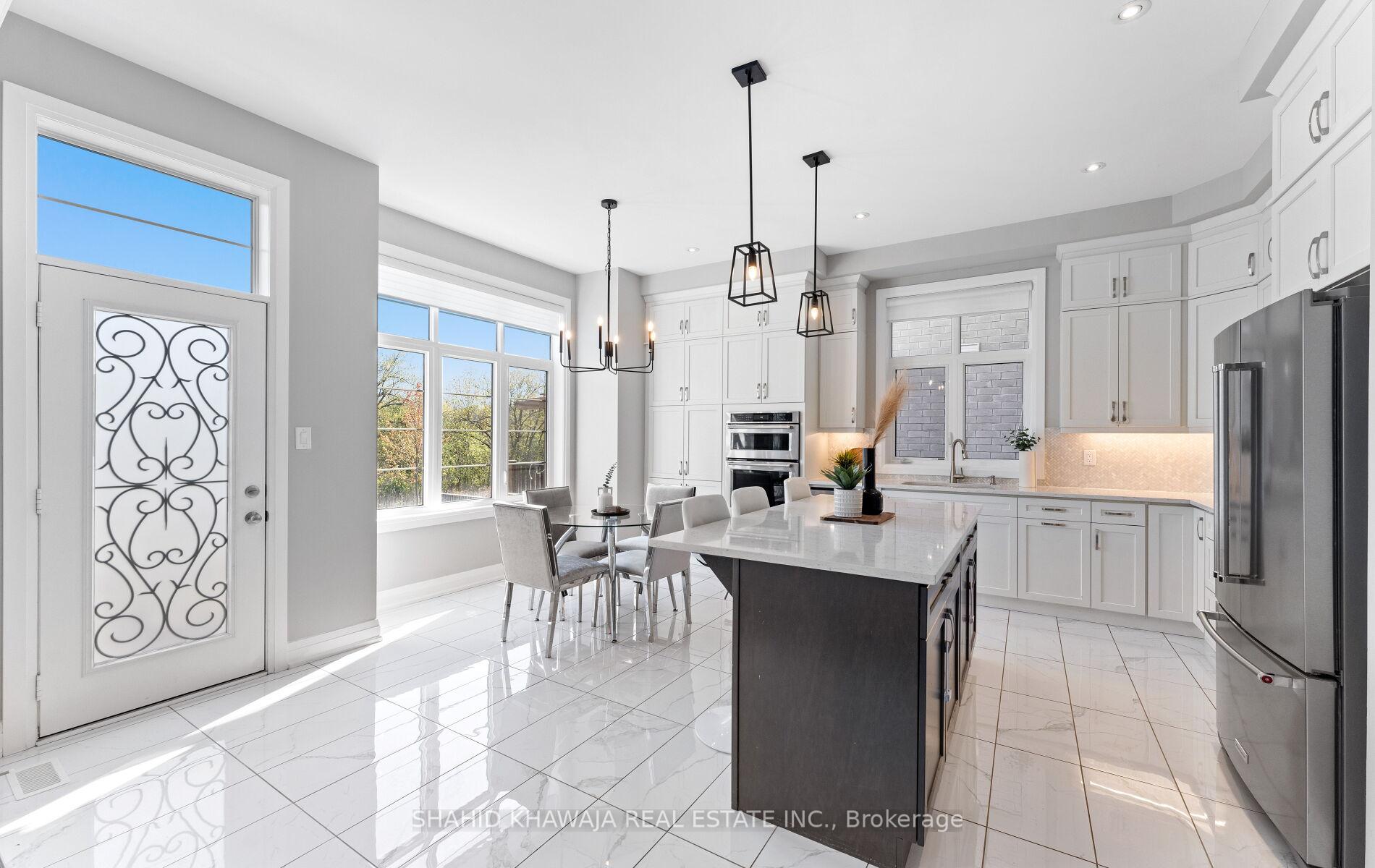 1355 Basswood Crescent