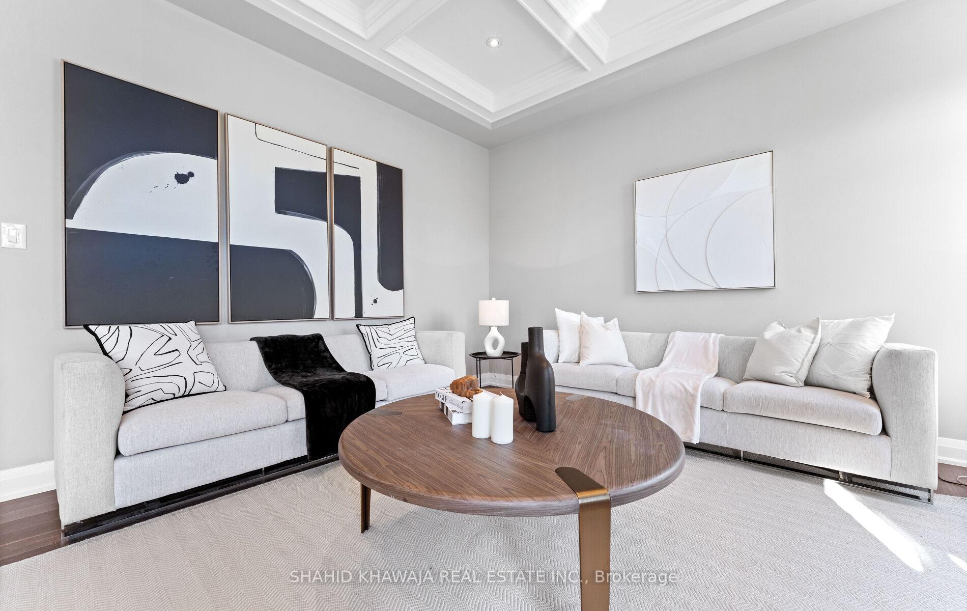 1355 Basswood Crescent