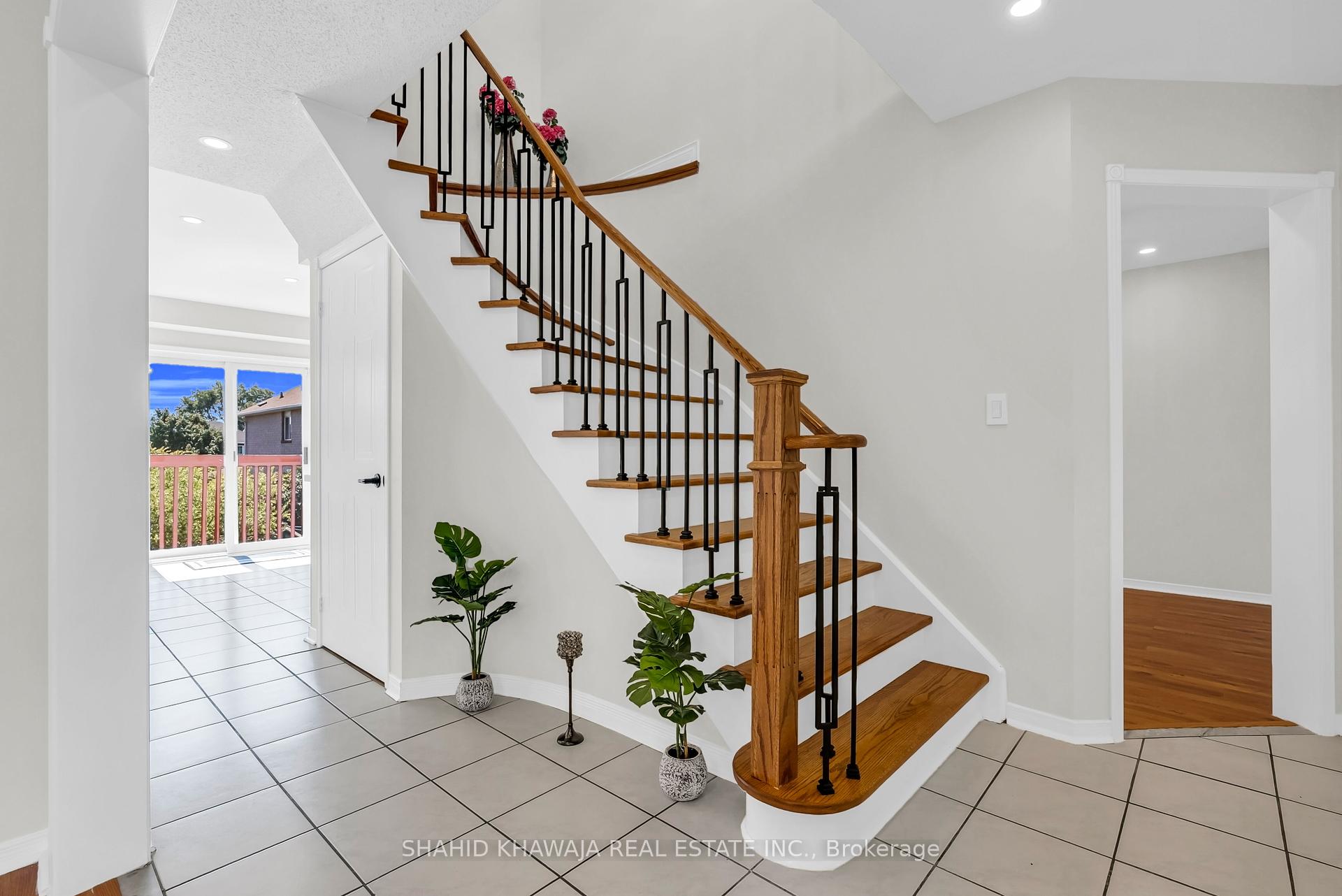 5550 Bollington Drive