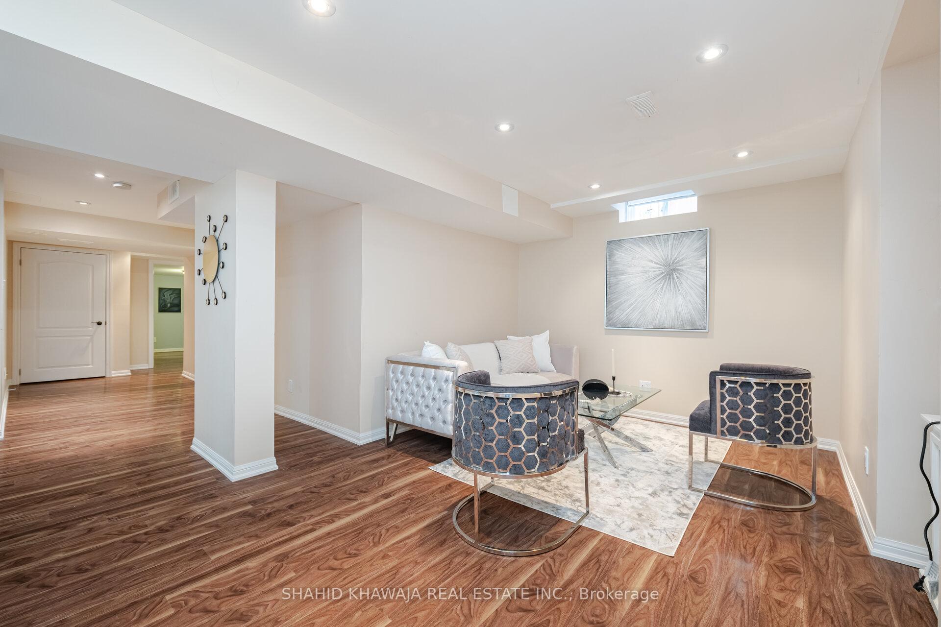 3807 Deepwood Heights