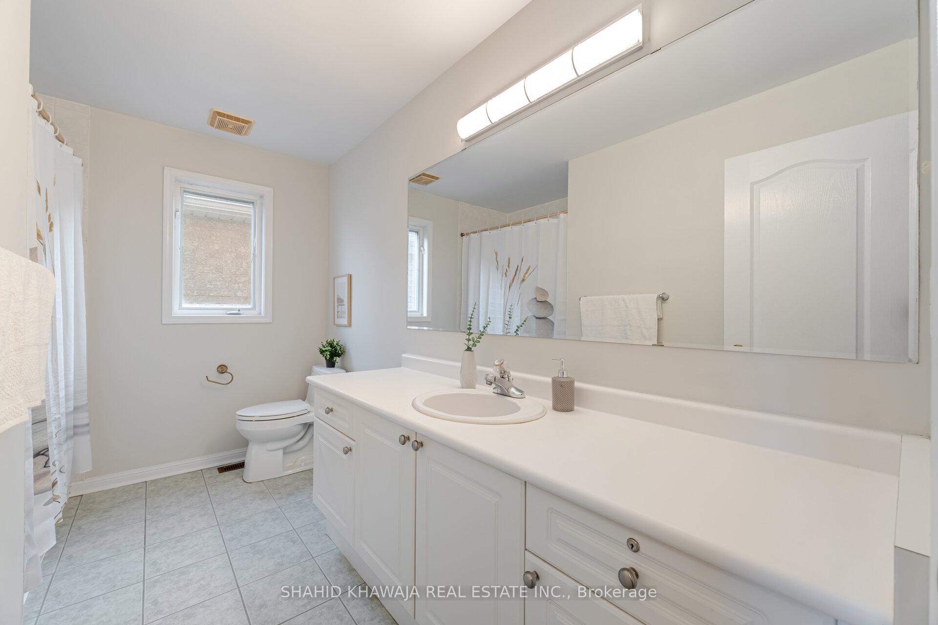 3807 Deepwood Heights