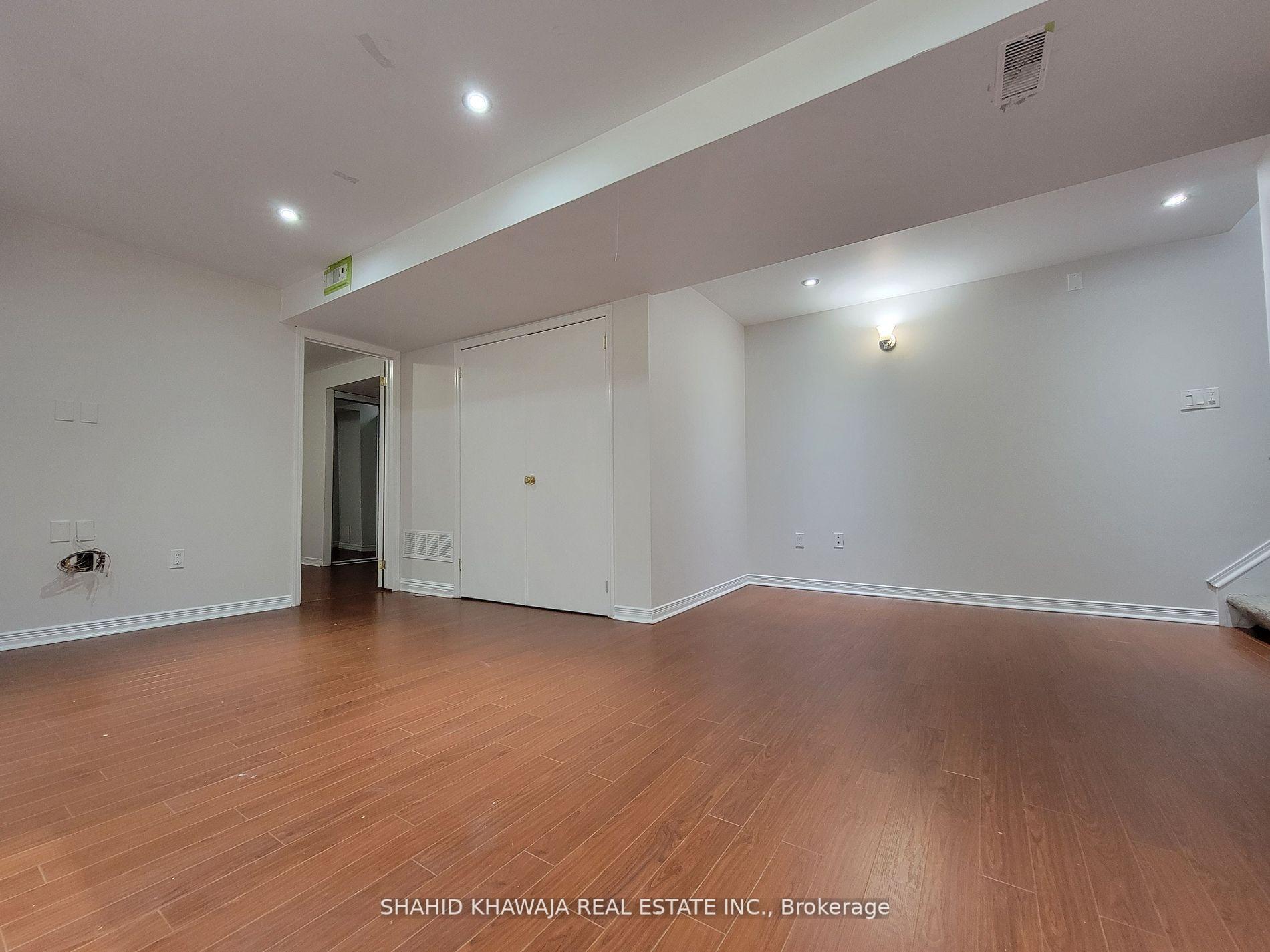 3111 Wrigglesworth Crescent N