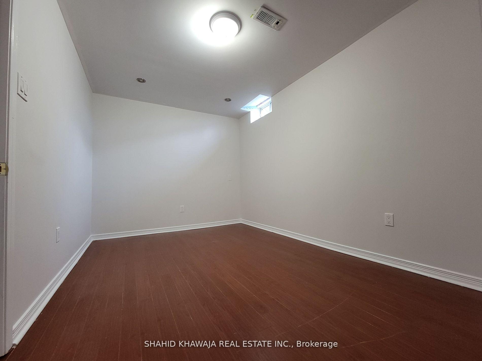 3111 Wrigglesworth Crescent N