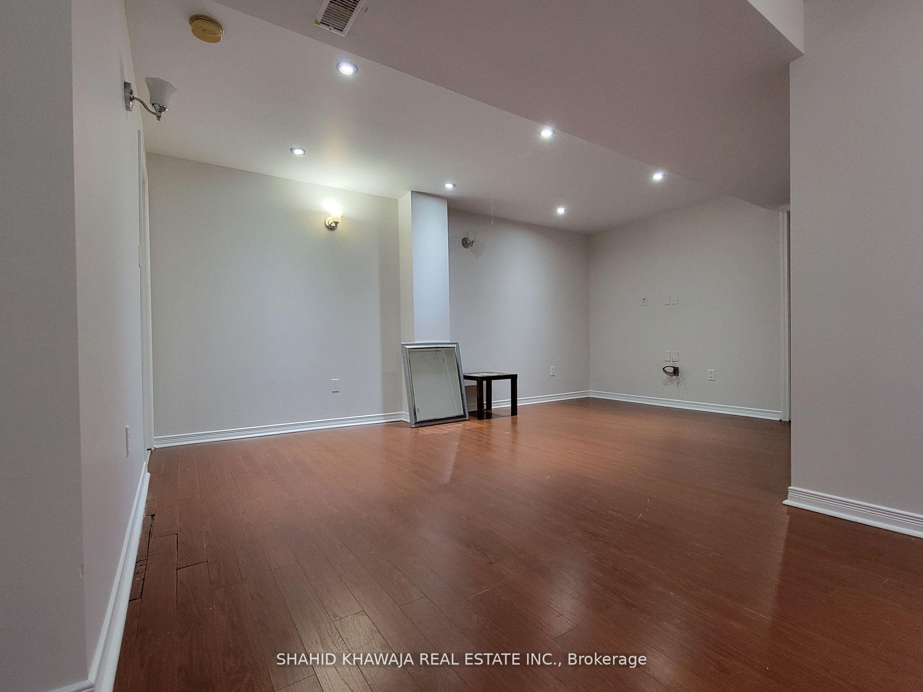 3111 Wrigglesworth Crescent N