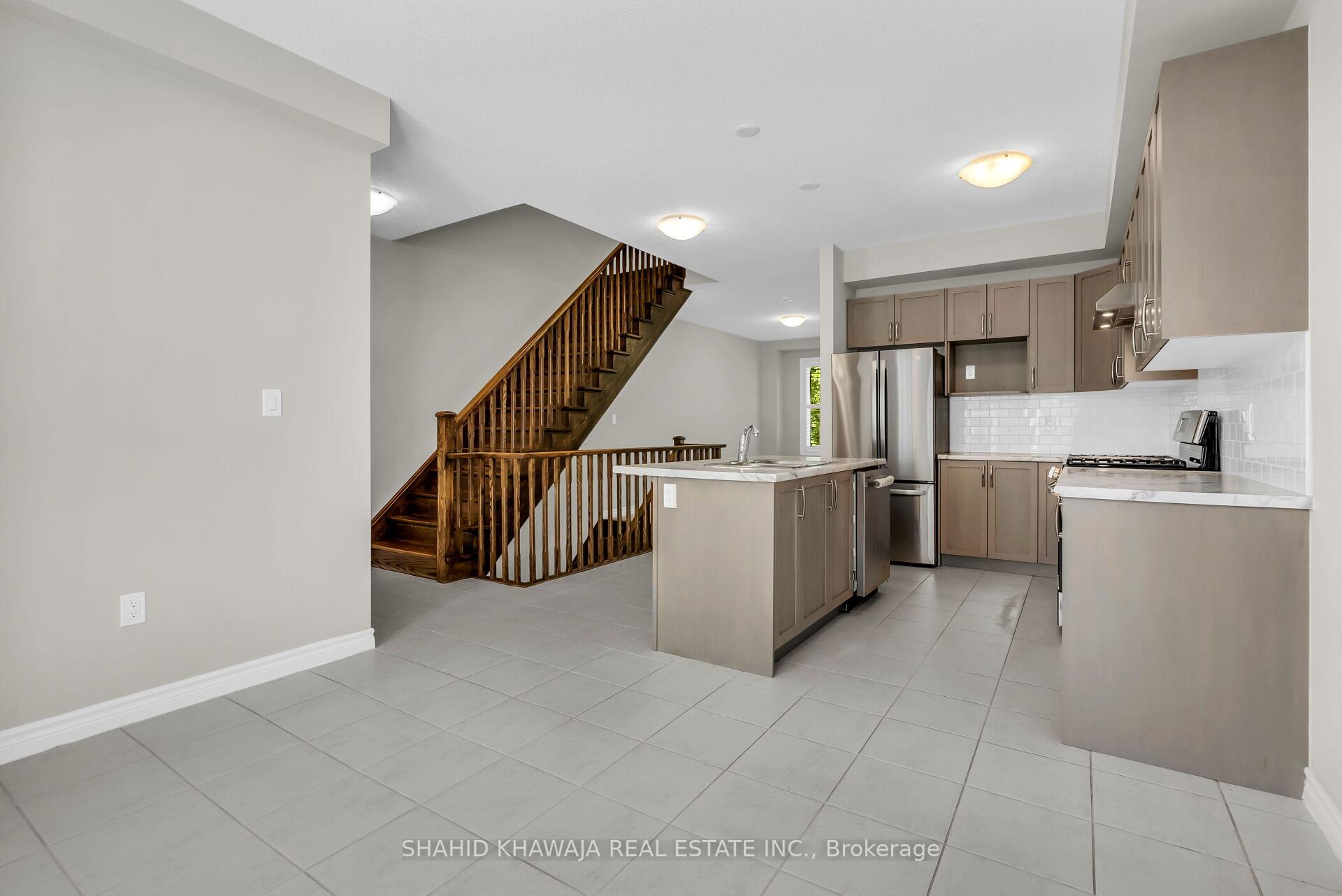 445 Ontario Street S Unit 23