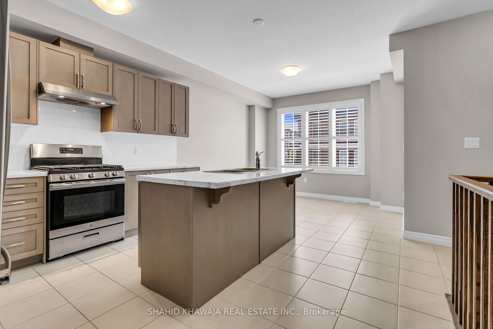 445 Ontario Street S Unit 23