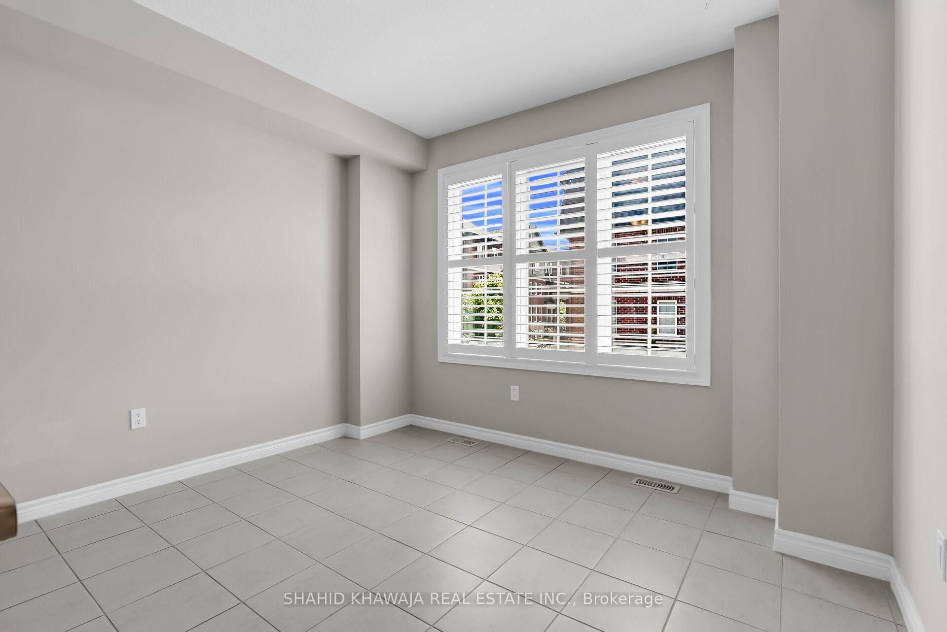 445 Ontario Street S Unit 23