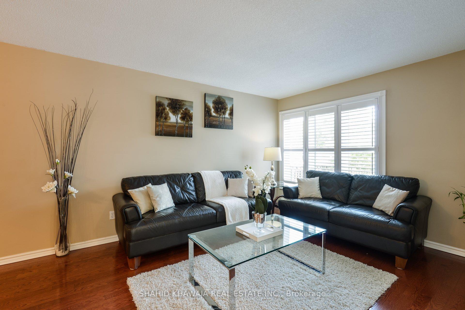 5623 Cortina Crescent