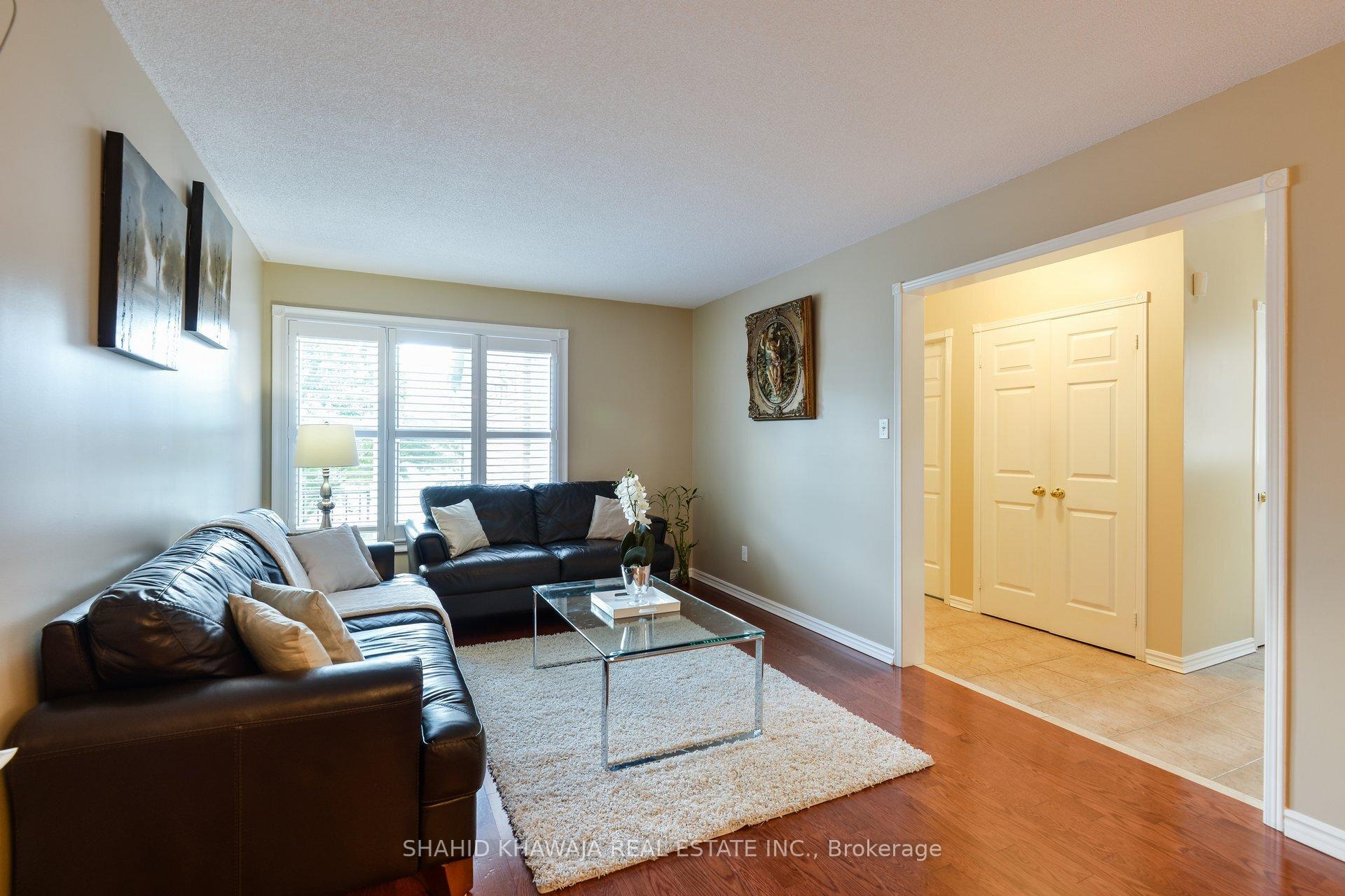 5623 Cortina Crescent