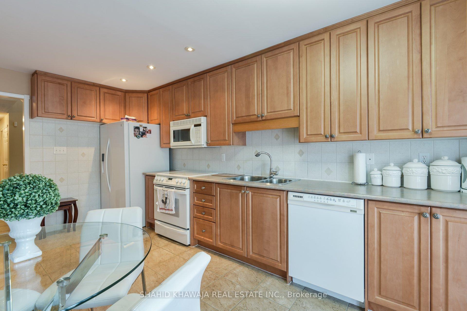 5623 Cortina Crescent