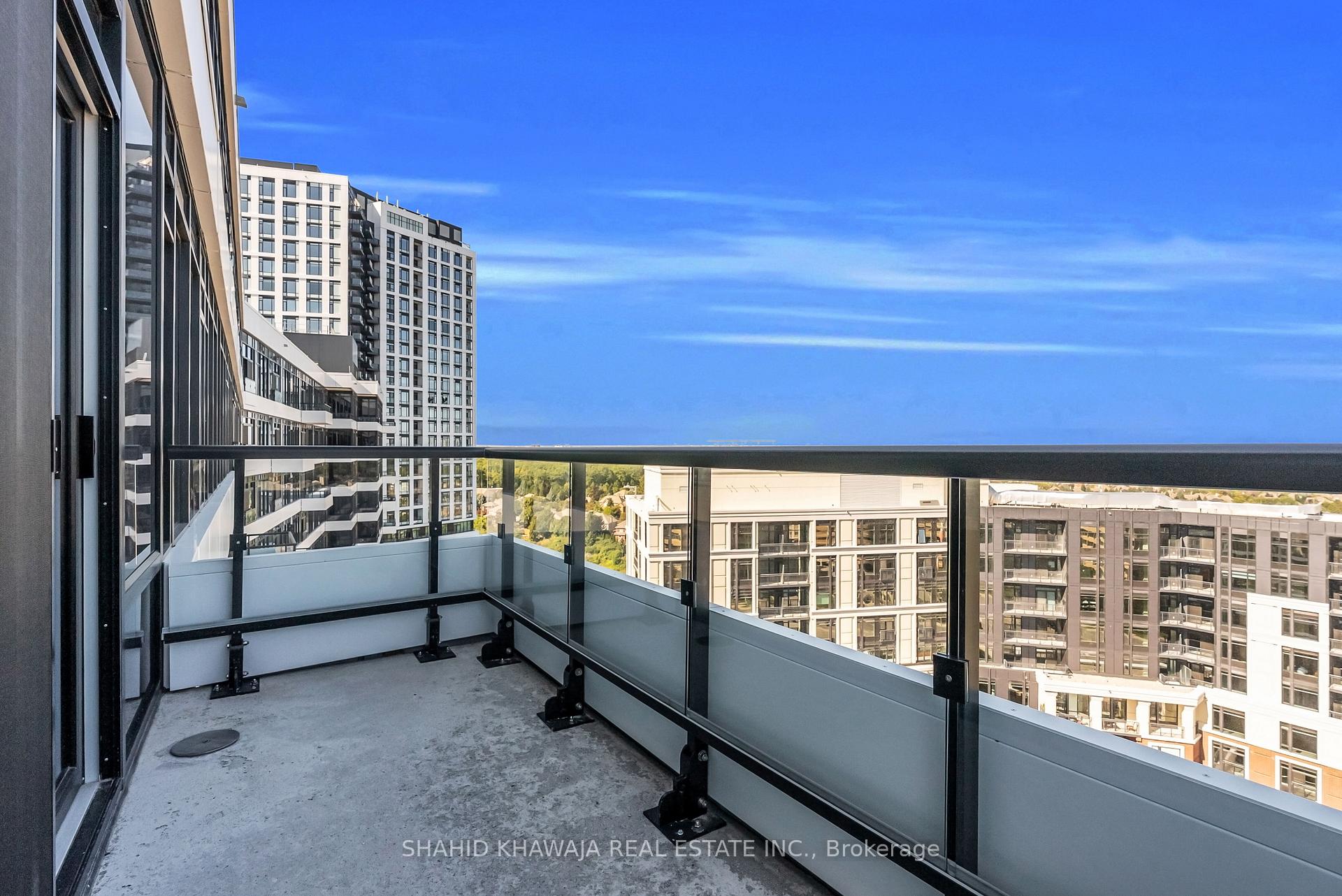 2485 Eglinton Ave Avenue W 1415