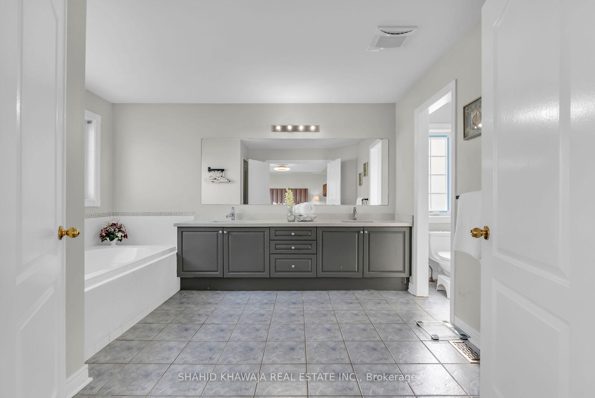 4839 Marble Arch Mews