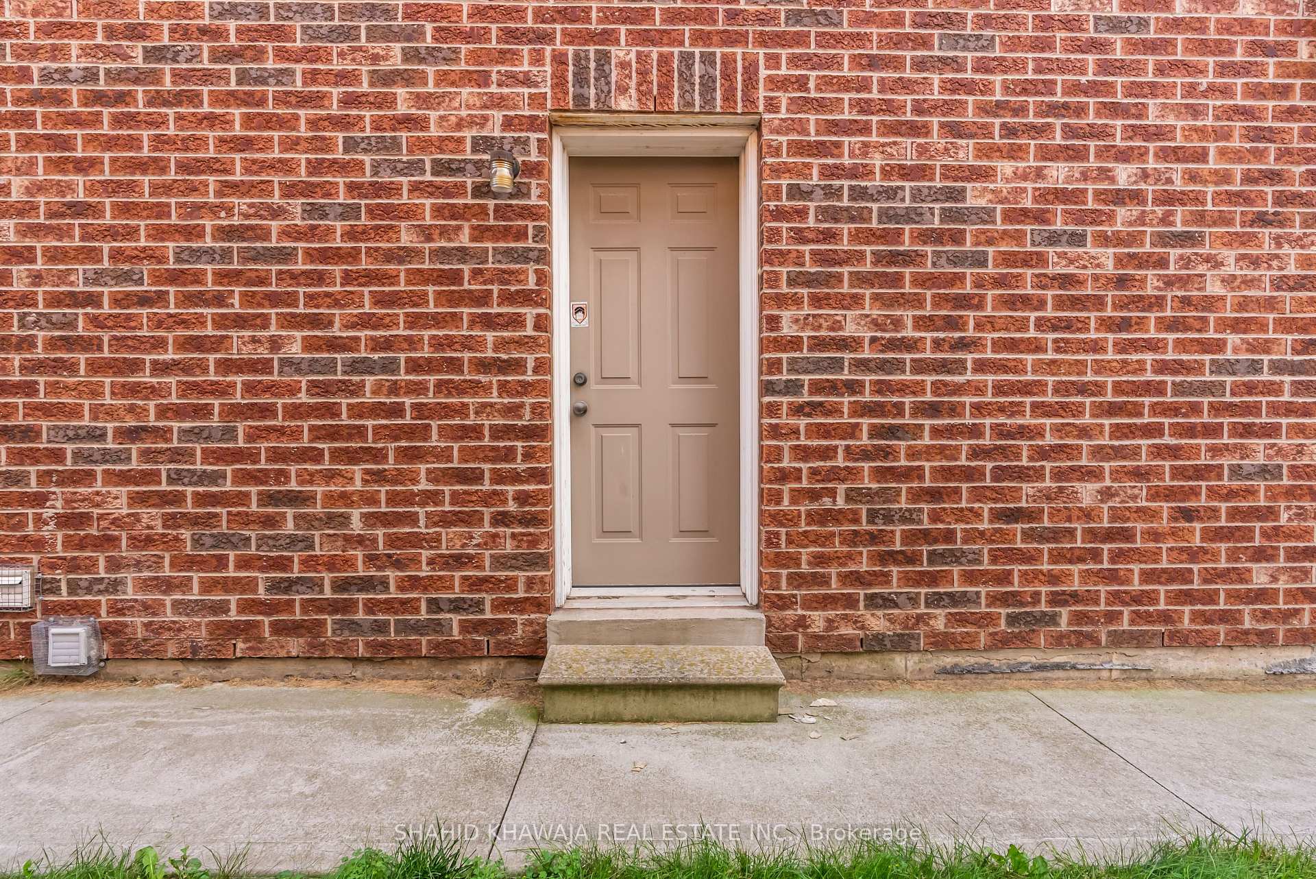 4839 Marble Arch Mews