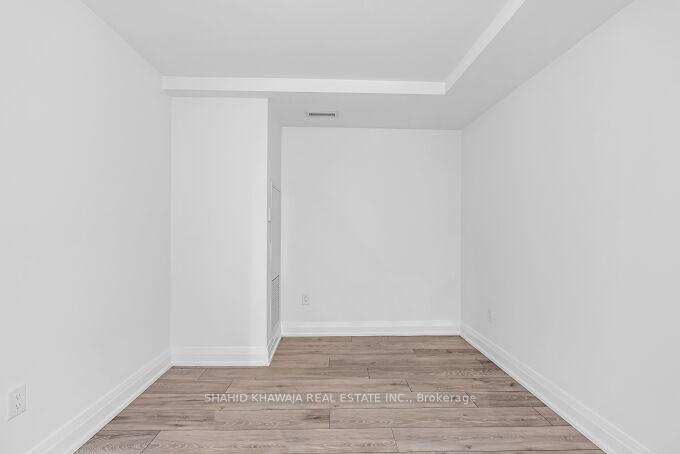 21 Park Street E 1508