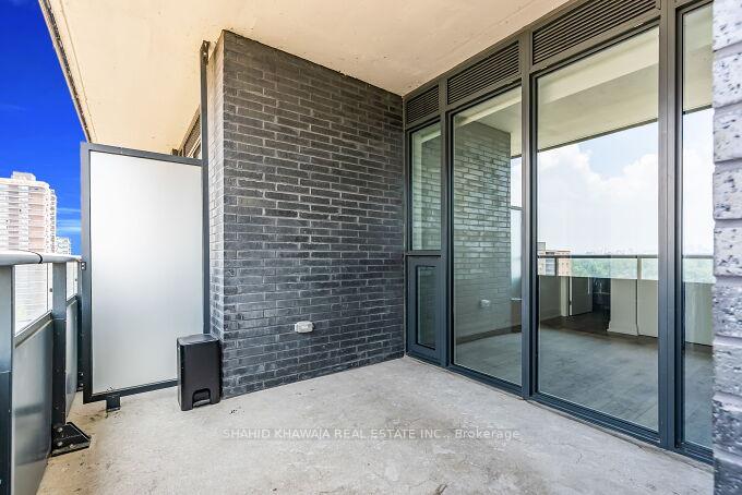 21 Park Street E 1508