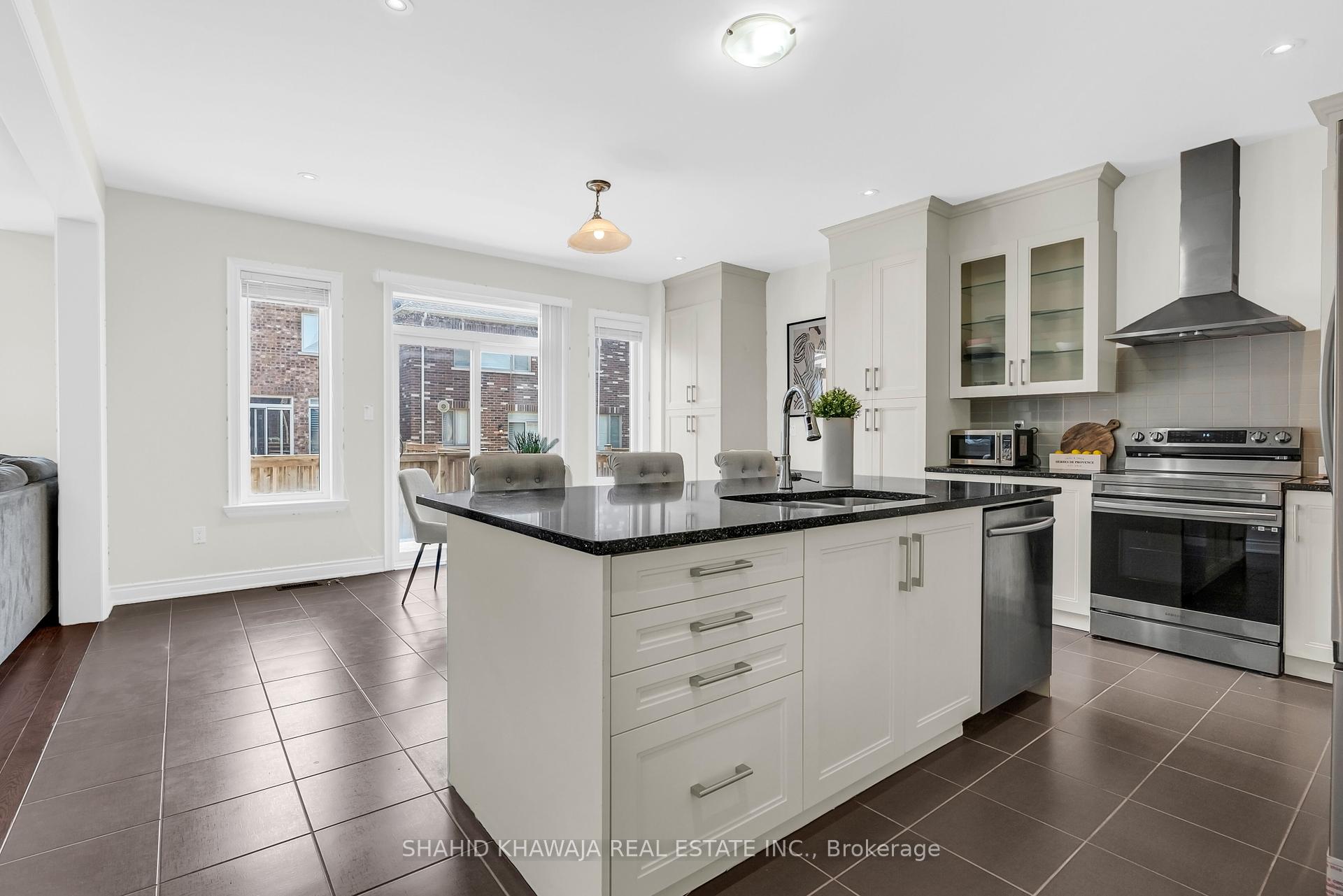 3978 Worthview Place