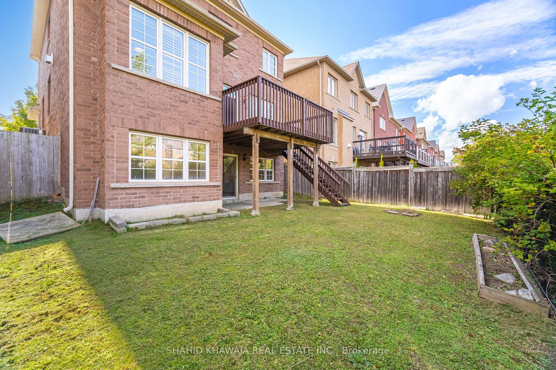 480 Nairn Circle