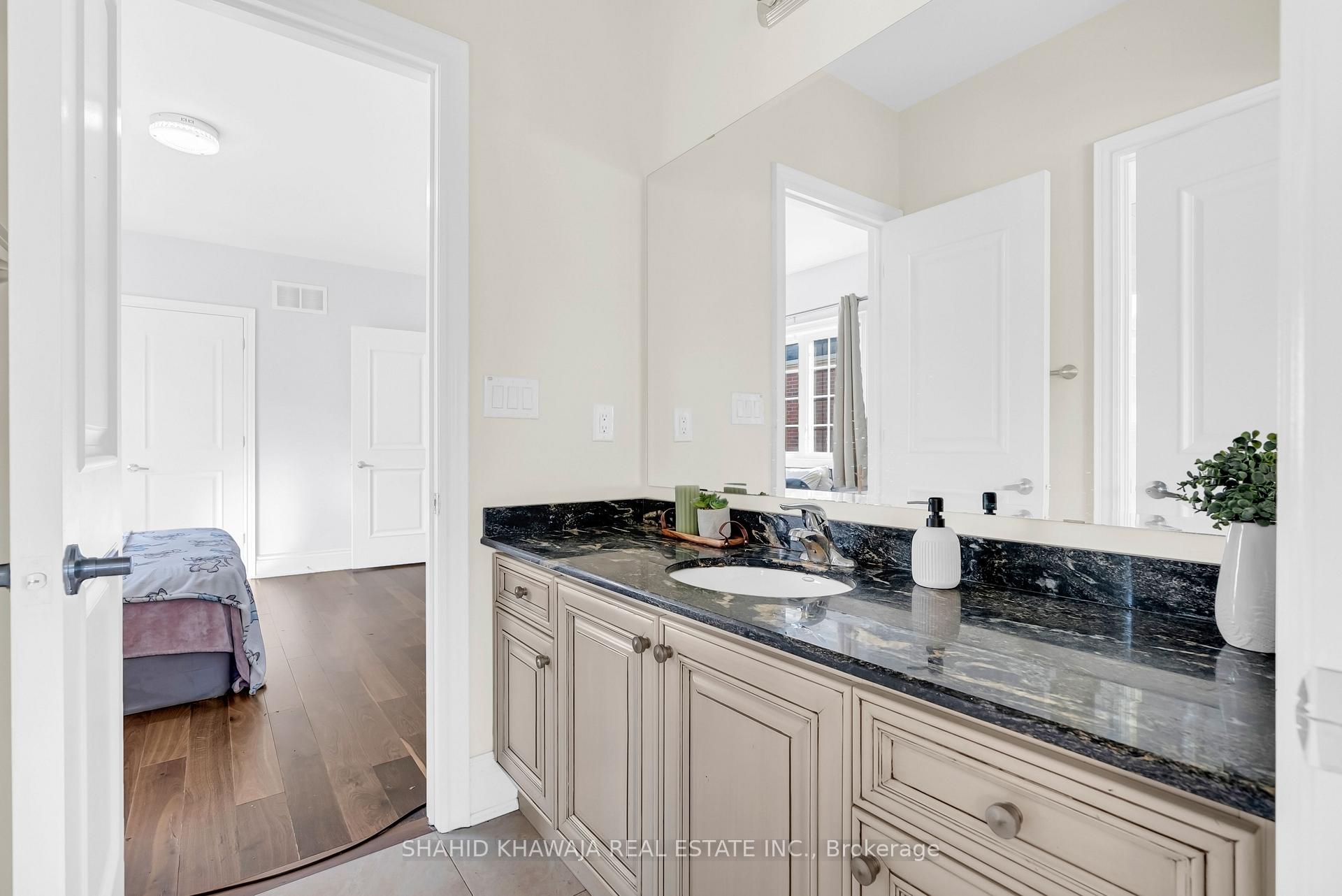 5063 Summersky Court, Mississauga