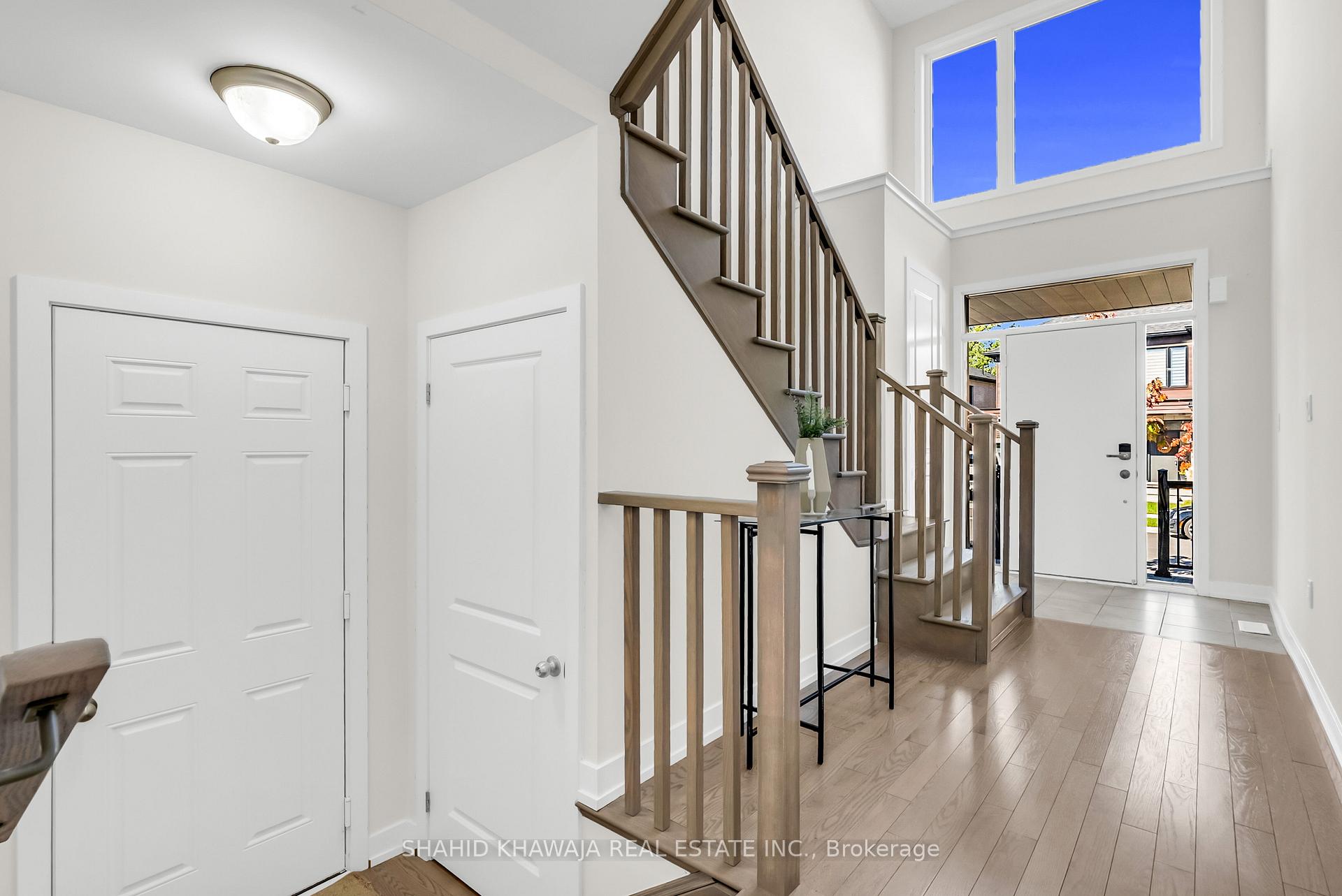 1430 Wellwood Terrace