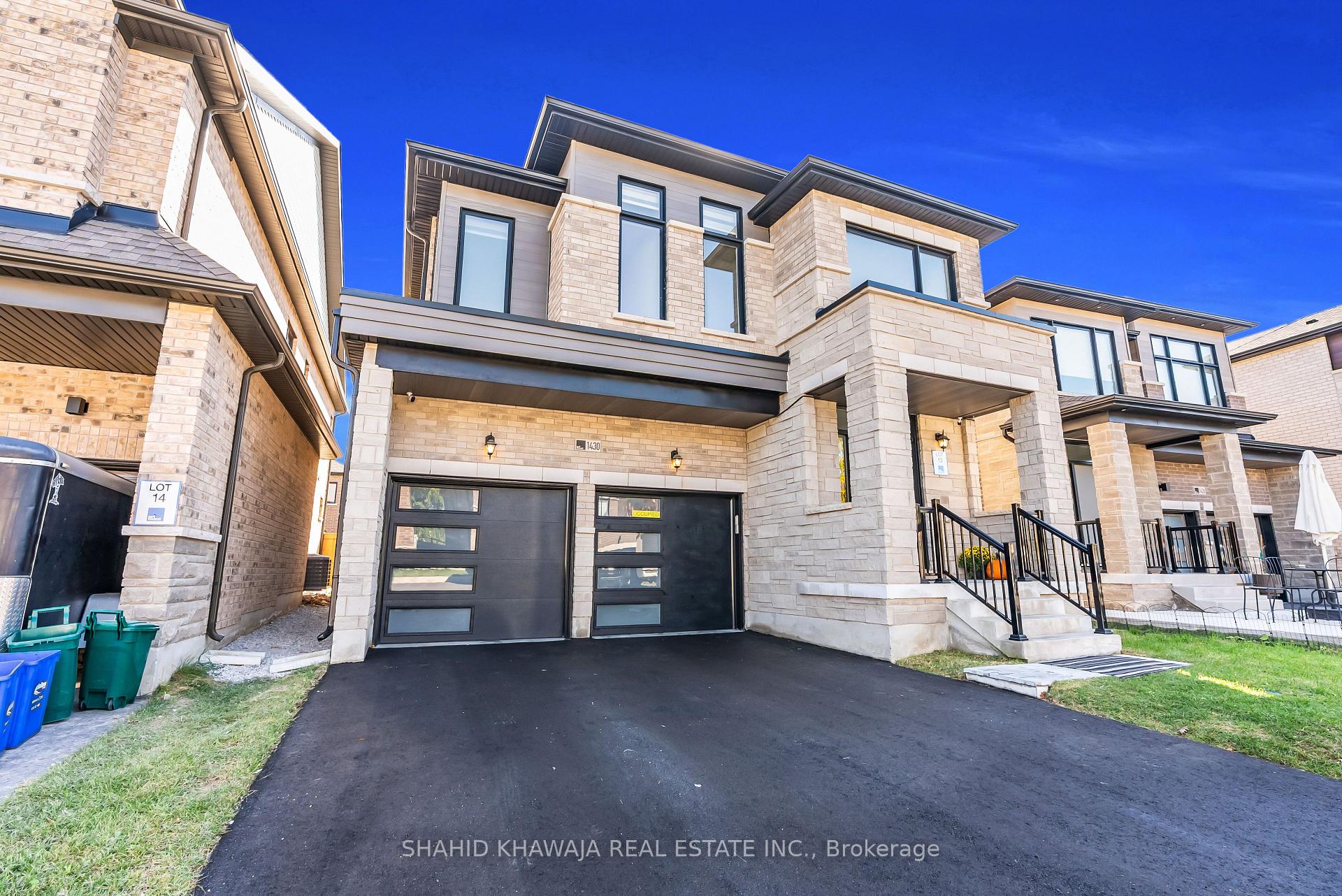 1430 Wellwood Terrace