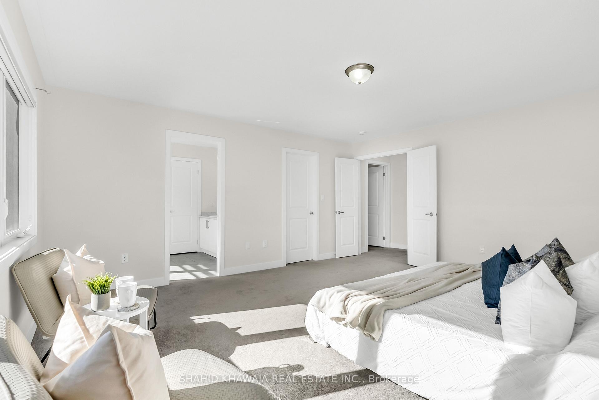 1430 Wellwood Terrace