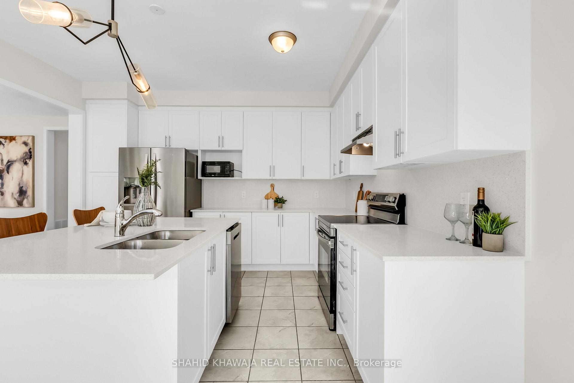 1430 Wellwood Terrace