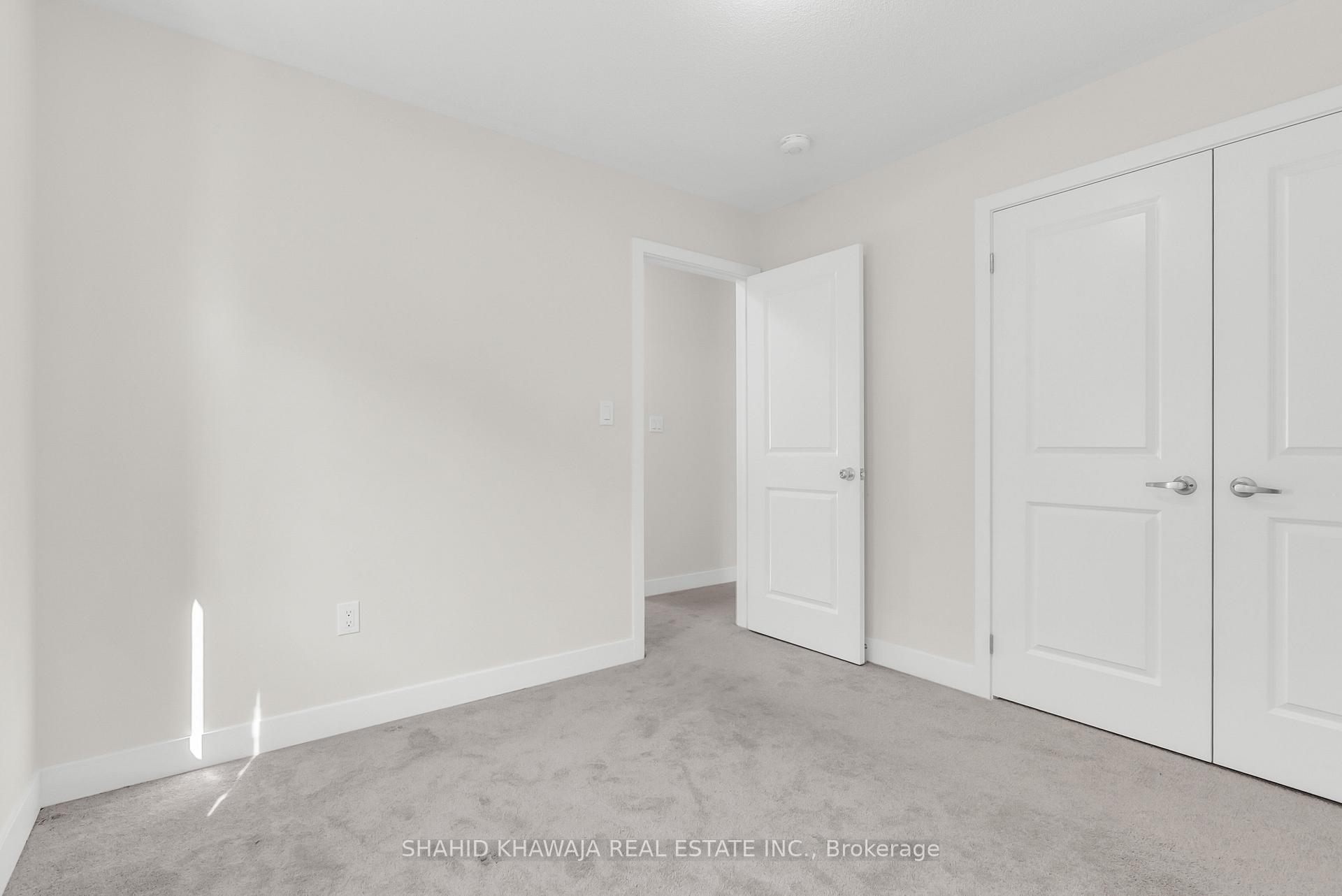 1430 Wellwood Terrace