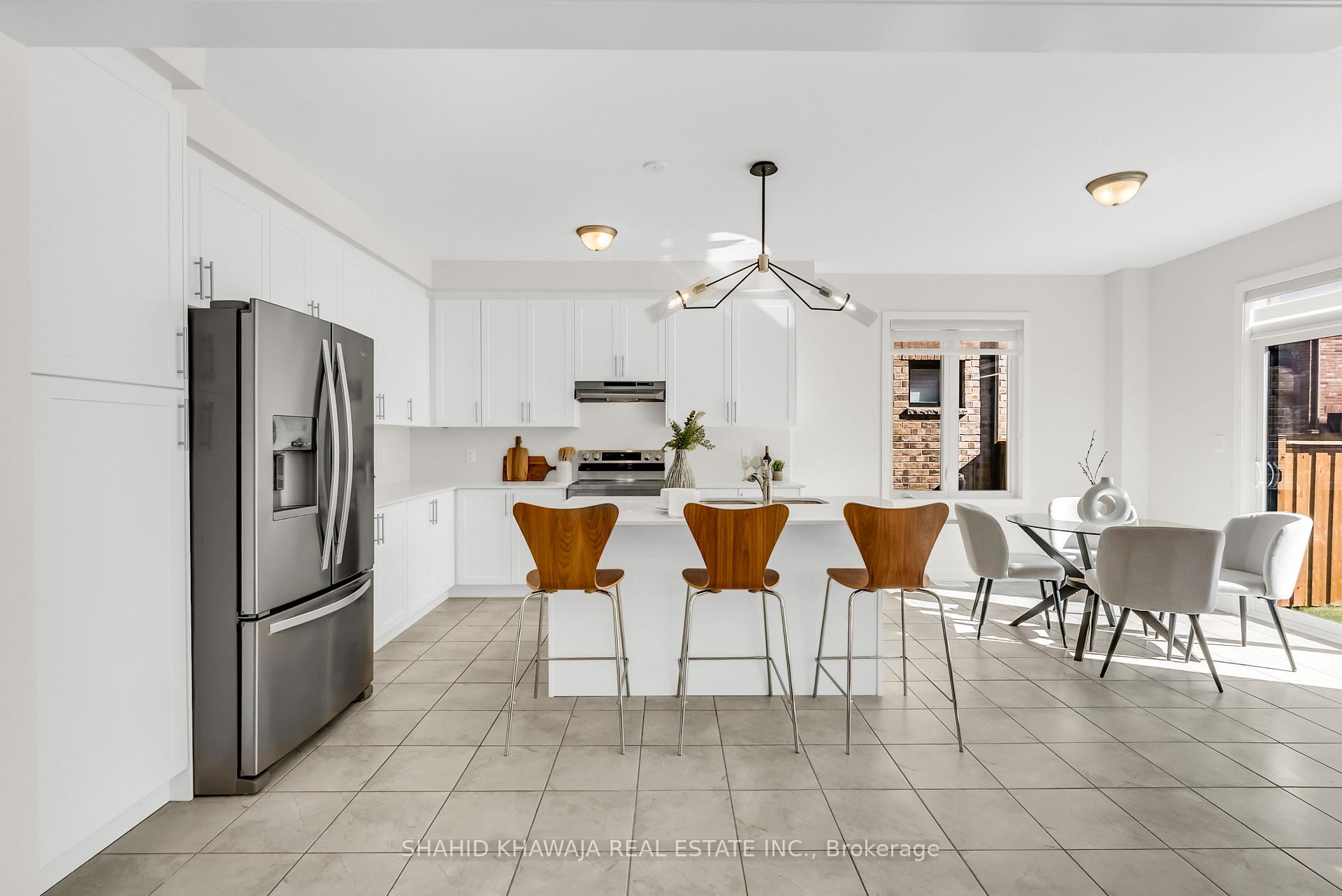 1430 Wellwood Terrace