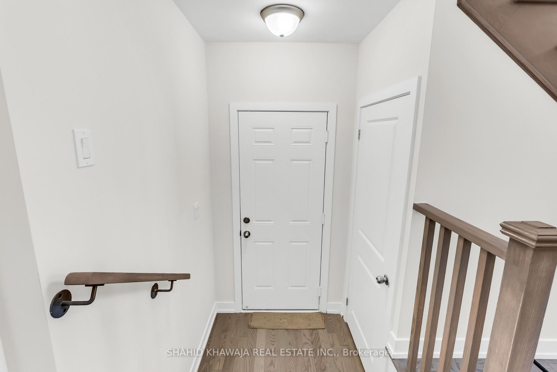 1430 Wellwood Terrace