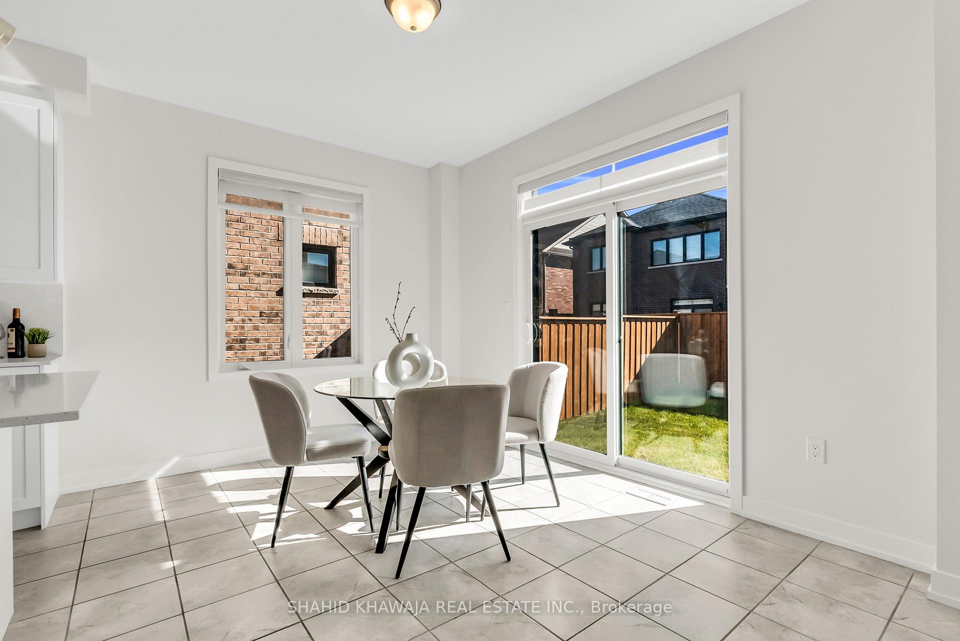 1430 Wellwood Terrace