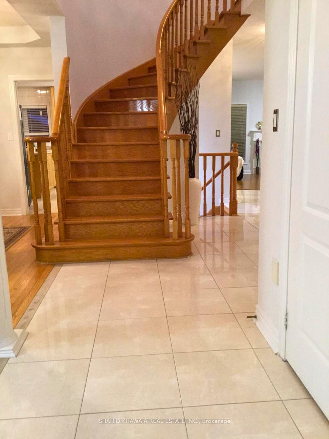 4826 St. Martin Mews