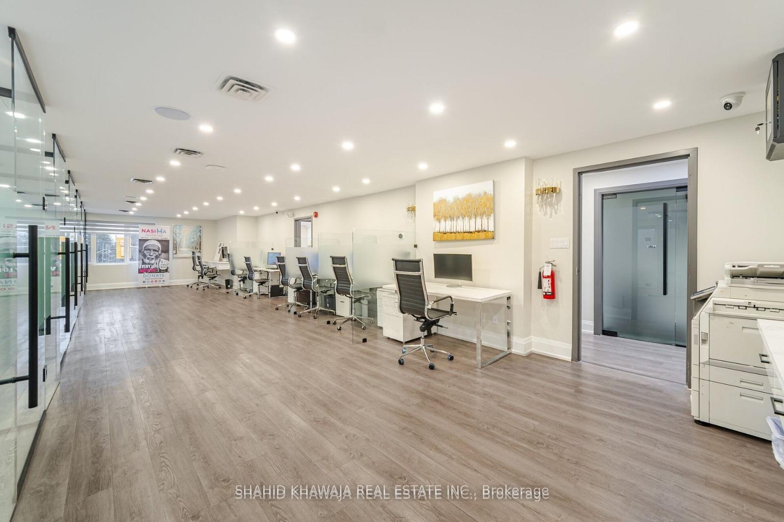 1563 Dundas Street W Second Floor