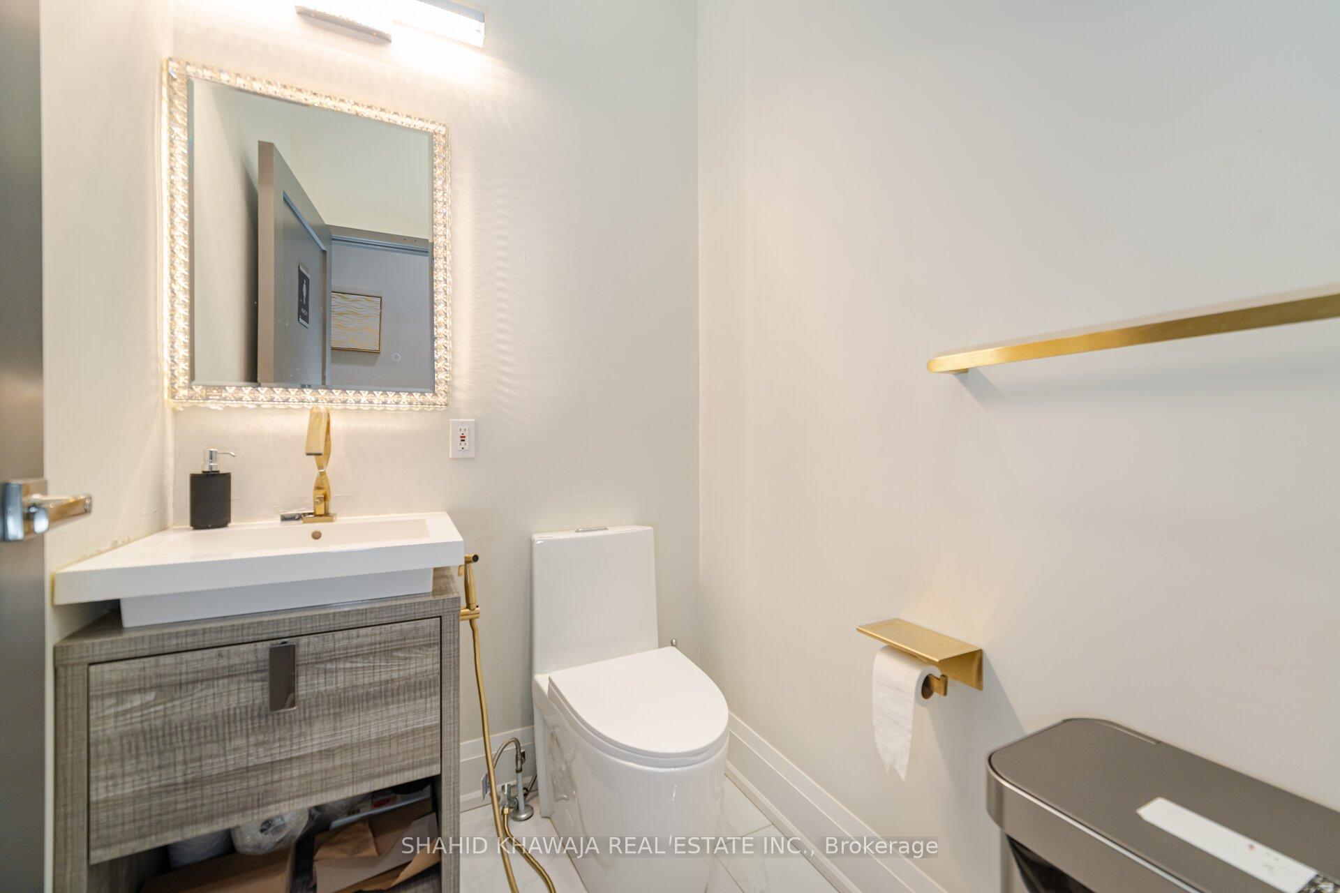 1563 Dundas Street W Second Floor