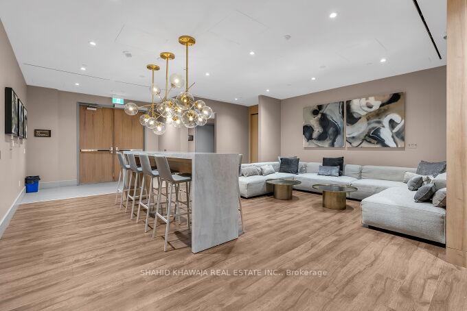 21 Park Street E 1508