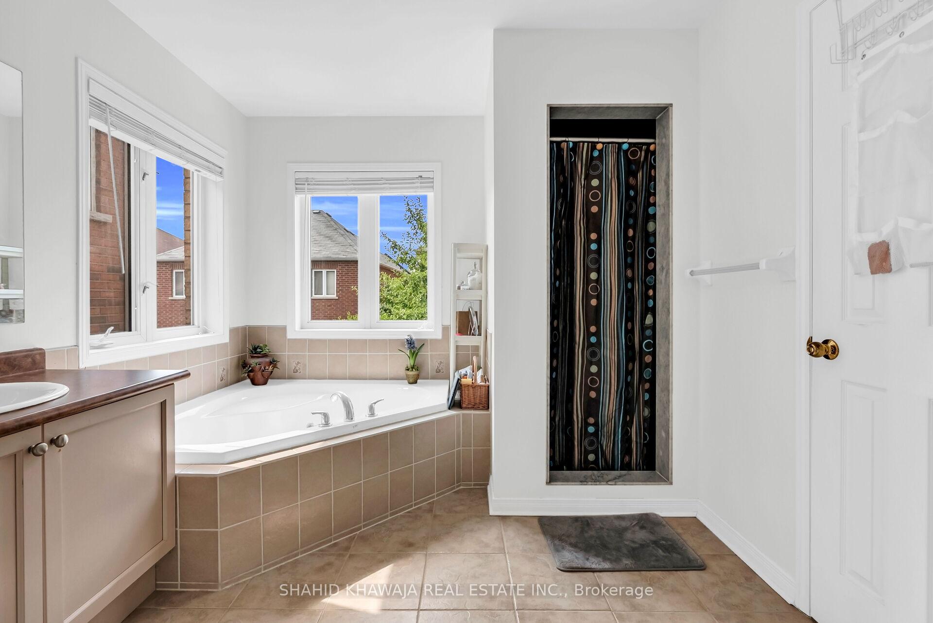 11 Maddybeth Crescent