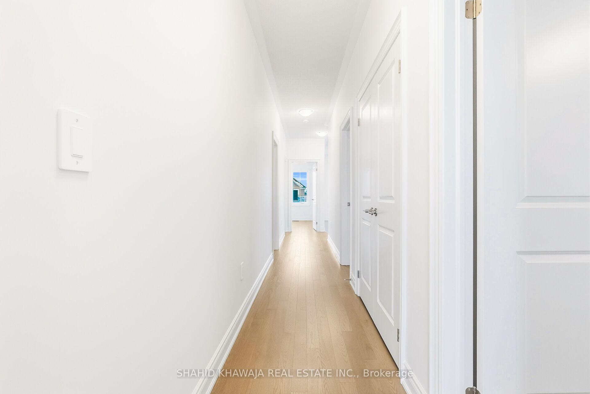 61 Circleview Crescent